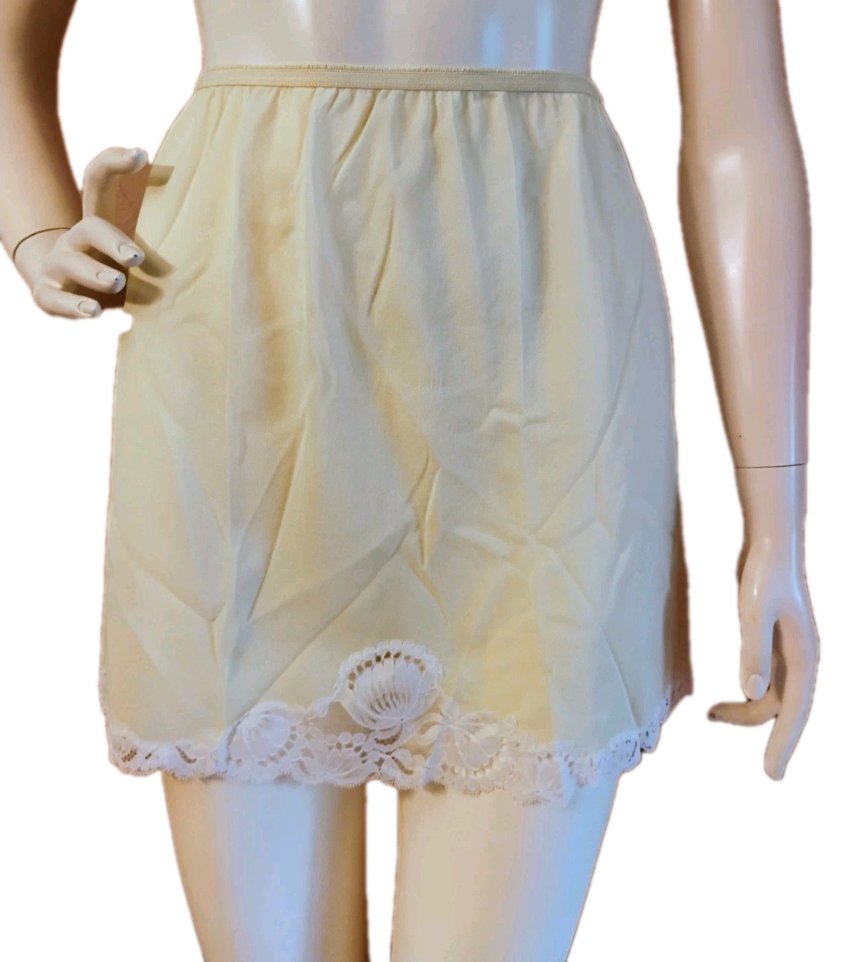 VTG 60’s „Hollywood Vassarette” Butter Yellow Crepelon „Mini” Half Slip D MED