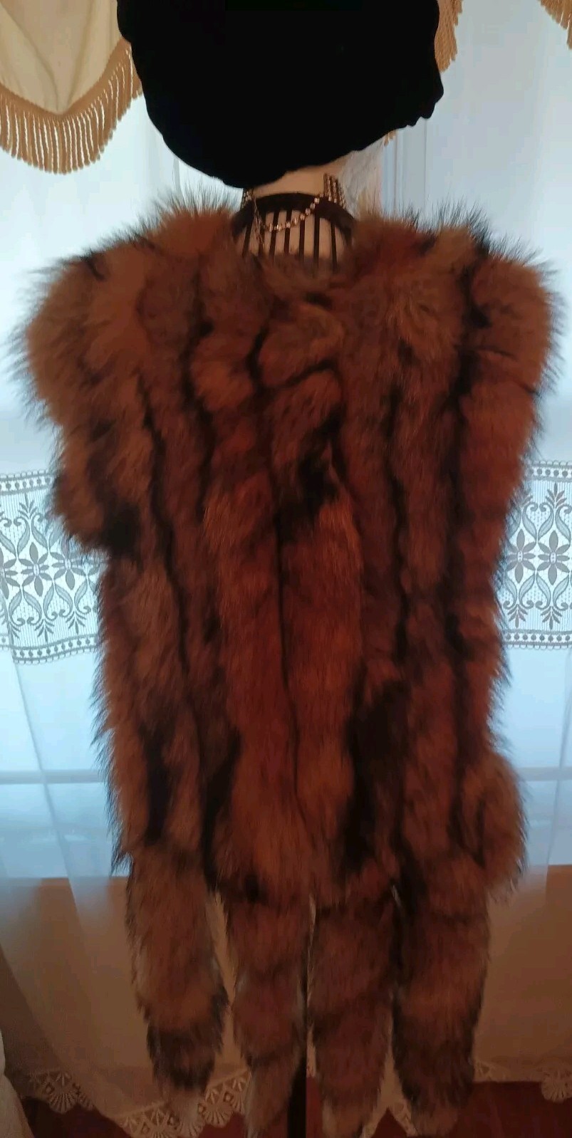 FOX VEST – SIZE SMALL/MEDIUM BY JACQUES SAINT LAURENT FOR F.C.I. PARIS NEW YORK