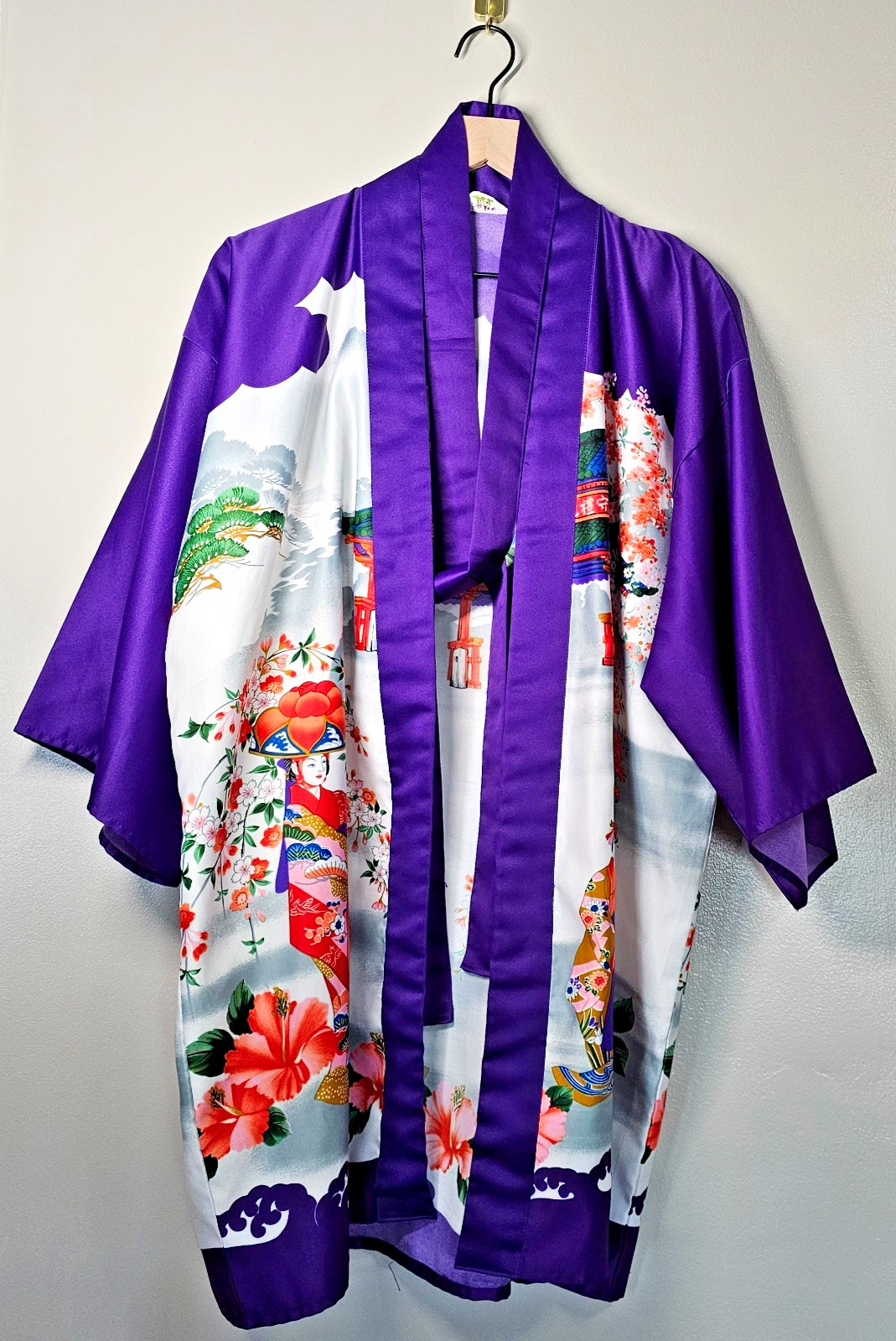 Vtg Ichiban Japanese Kimono Robe Purple Geisha Pagoda Satin NWOT Made in Japan