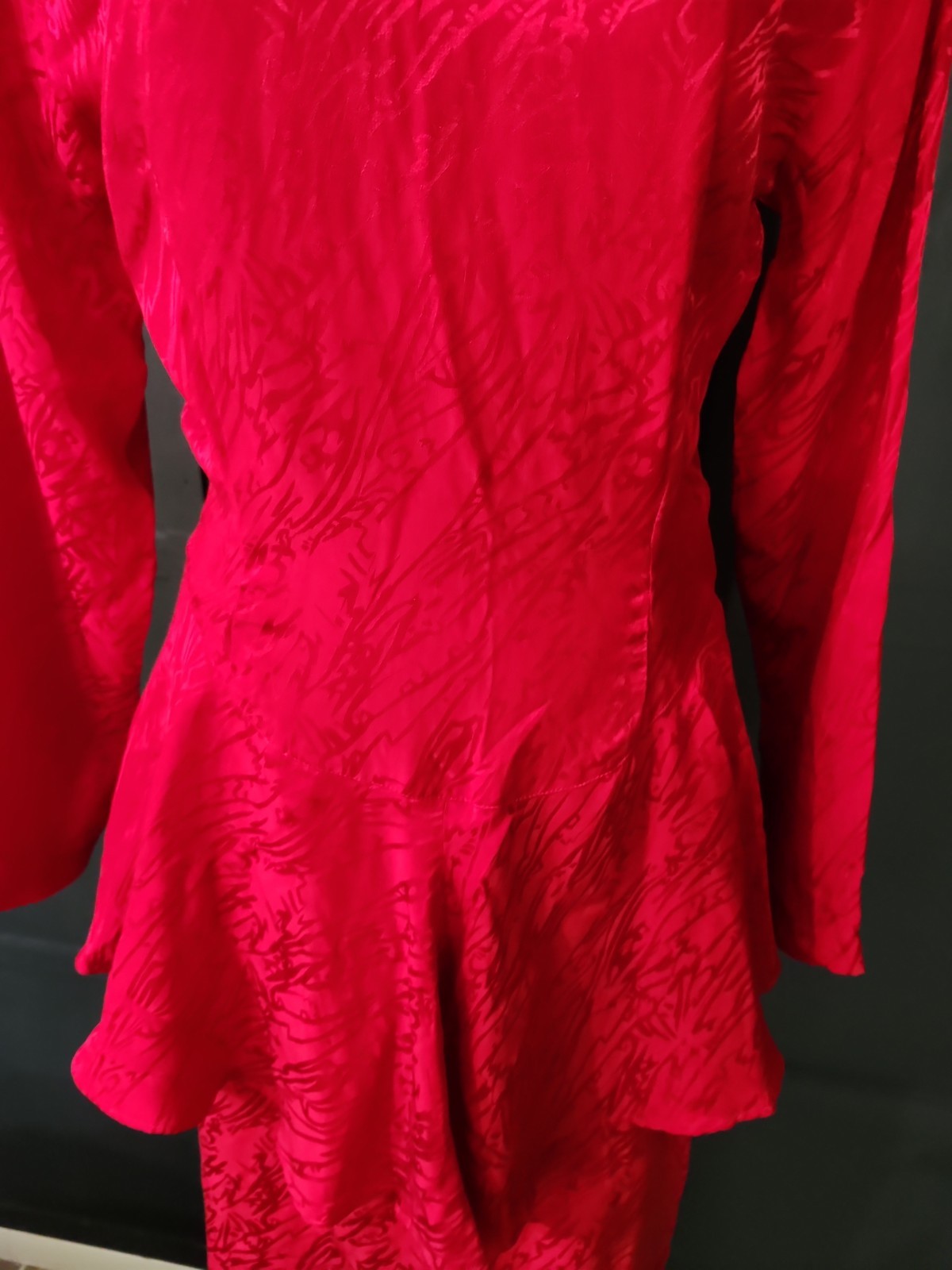 Vintage Ambria Dress 100% Silk Size 6 Peplum Zipper Back Long Sleeves V Back