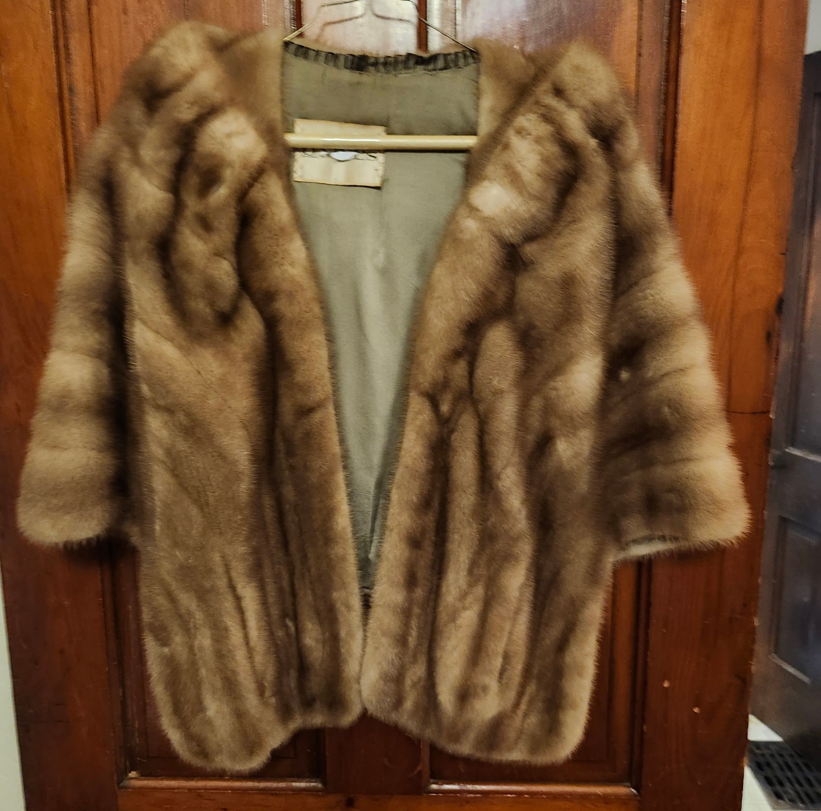 Vintage Autumn Haze Emba Mink Coat Portrait Collar Mid Century Fur Wrap