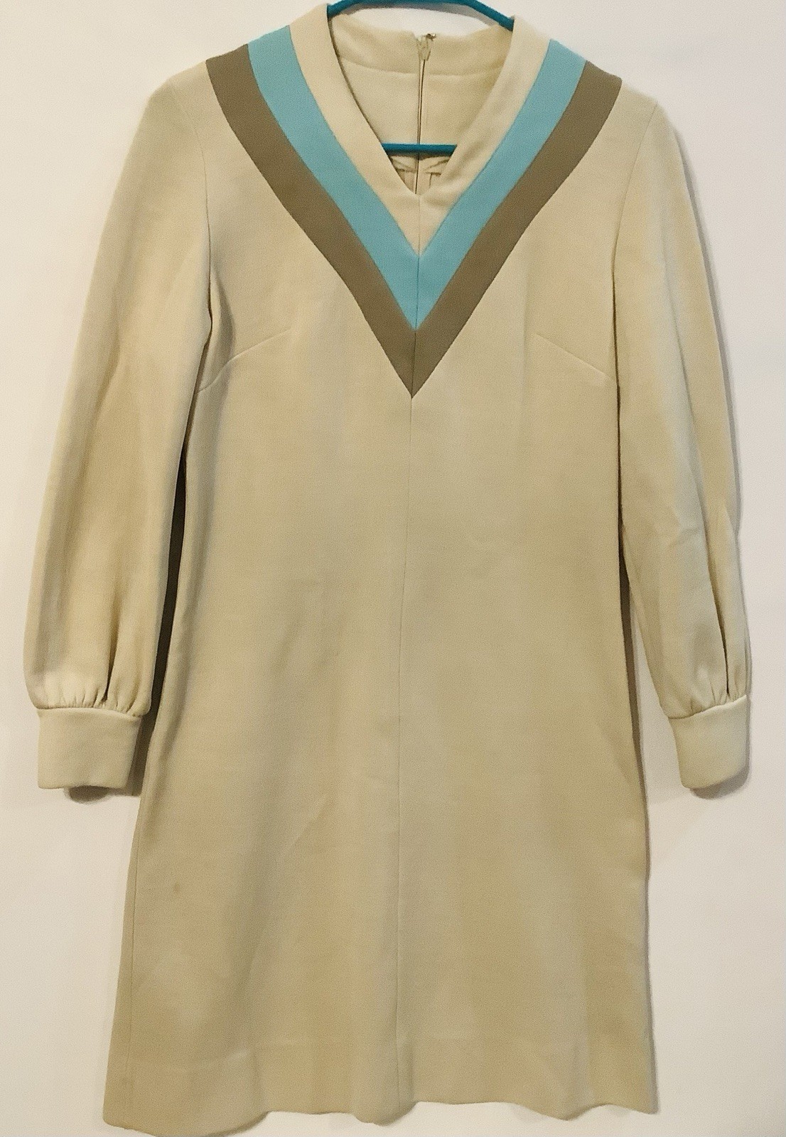 Womens’s 60s Vintage Bleeker Street Dress Long Sleeve Tan With V-Neck Size M ?