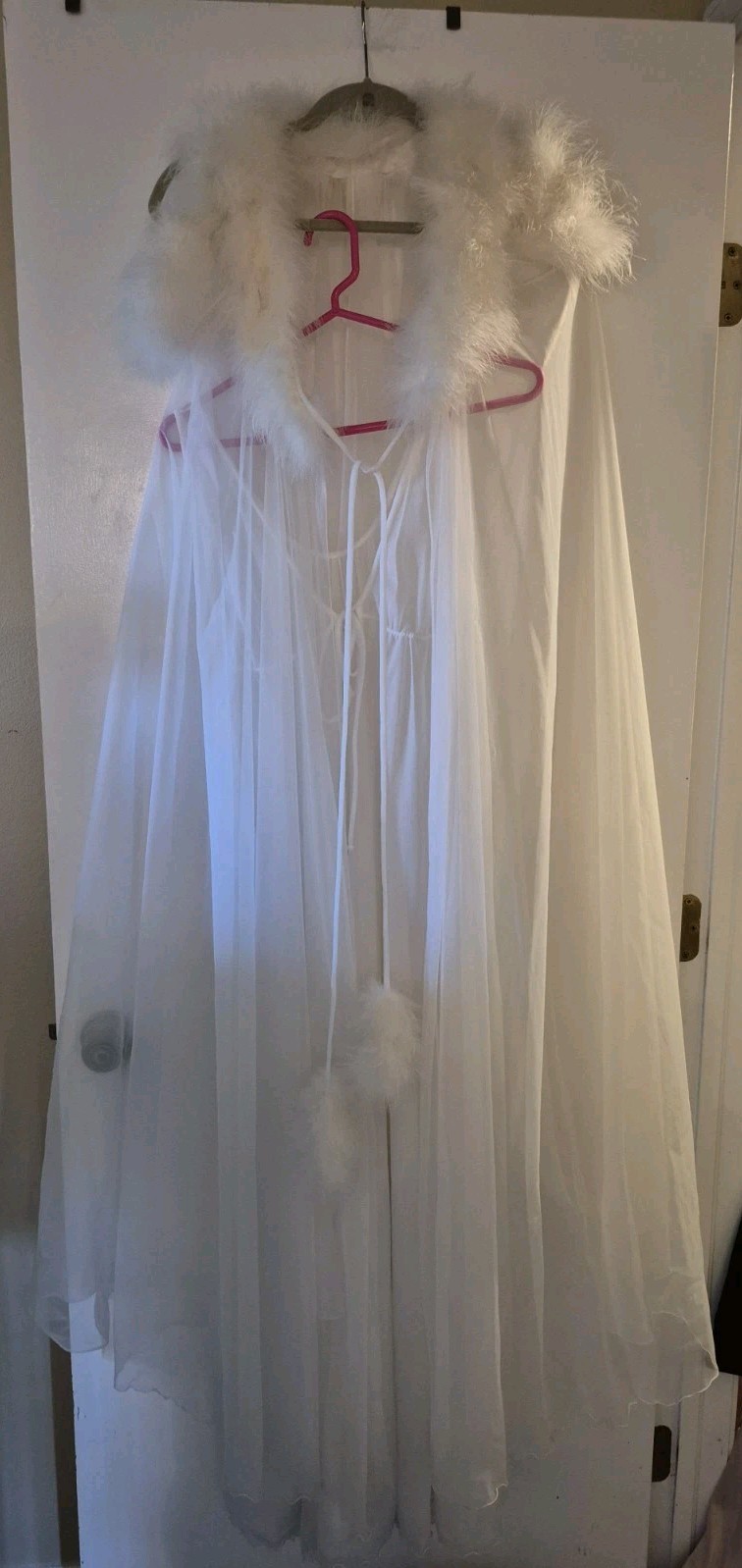 VTG RARE Small INTIME White Bridal Sheer Chiffon Peignoir Robe Marabou Nightgown