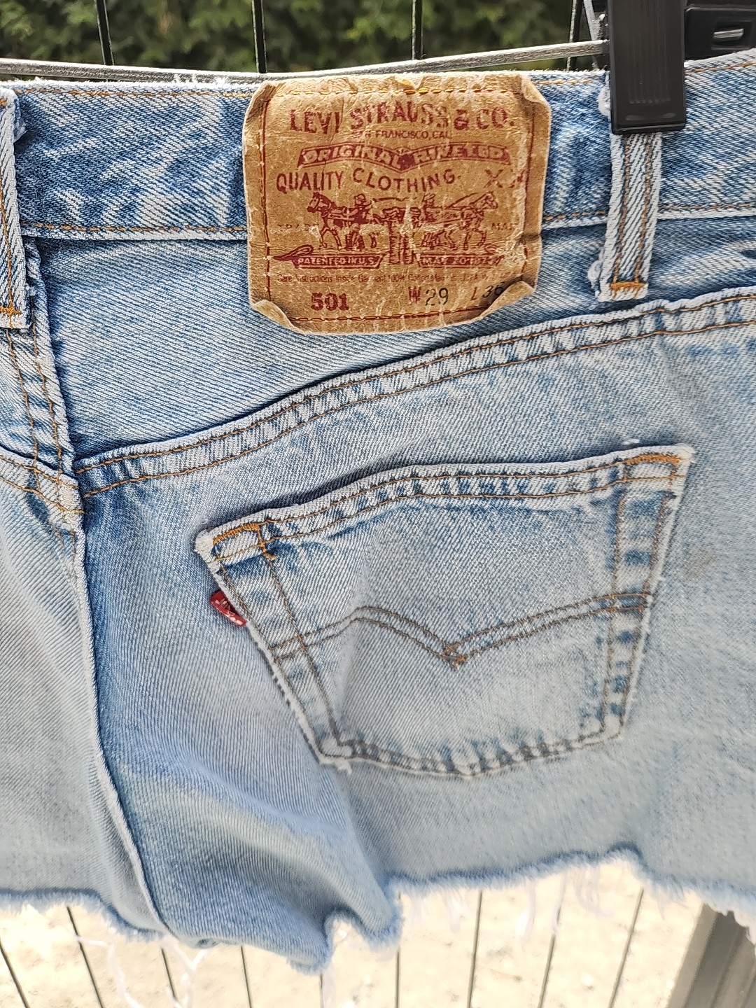 vintage levis cut-offs denim jean shorts button fly 501 cut off 80’s 28″ w