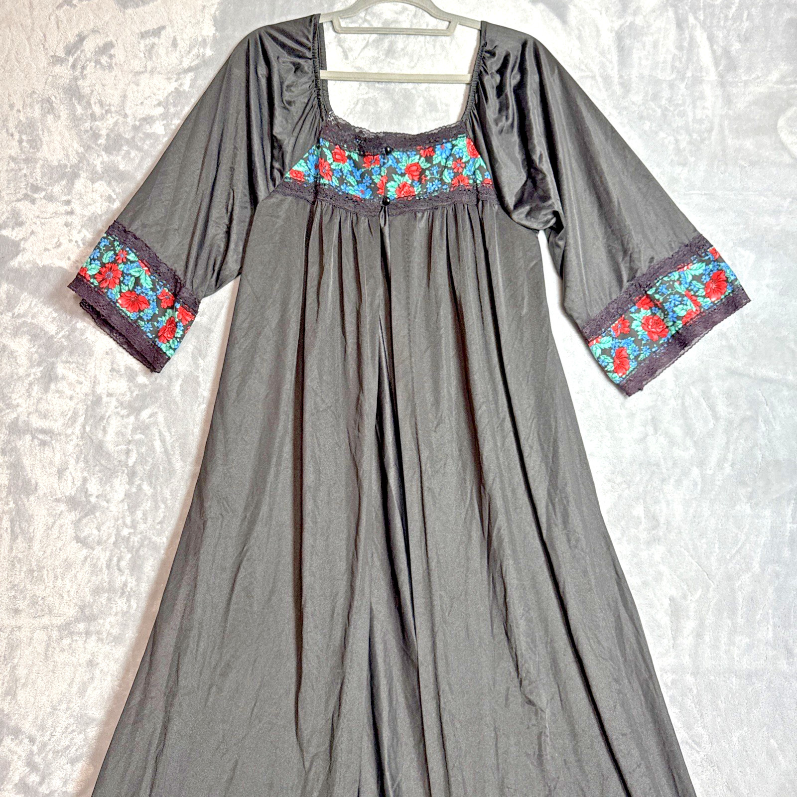 VTG Black Red Rose BUTTER SOFT Nylon Peignoir Robe for nightgown w Lace Sexy L