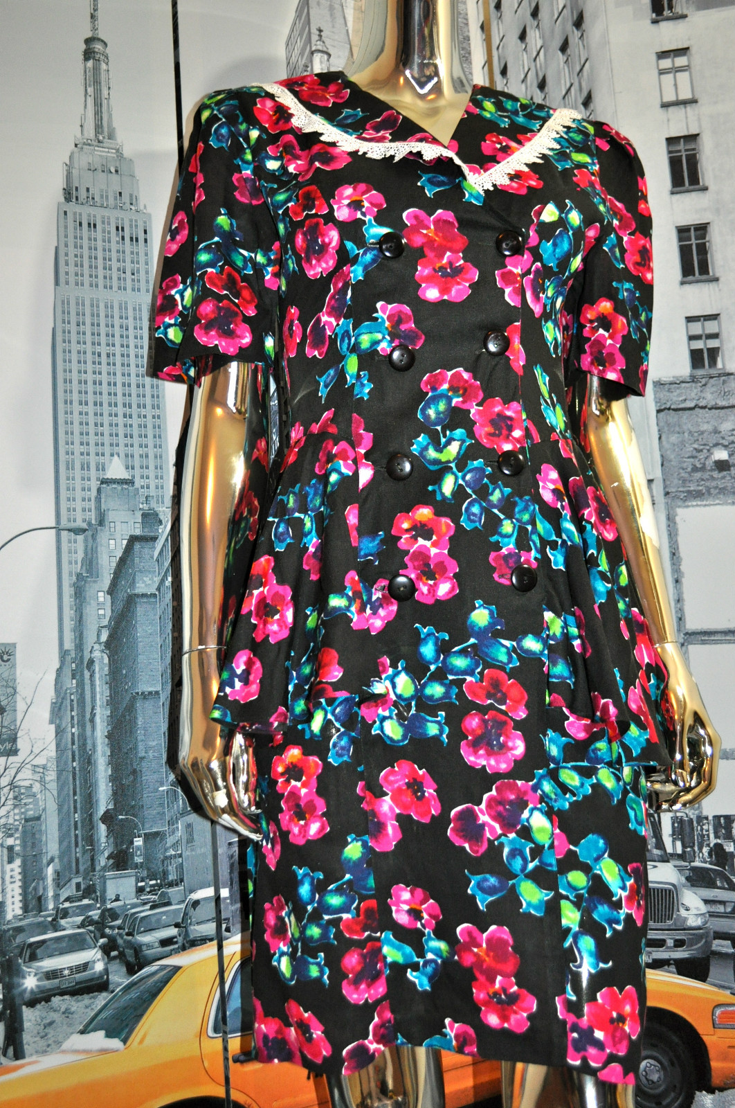 VINTAGE 80’S BOLD SHOULDERS BRIGHT MULTI FLORAL PEPLUM DRESS SIZE 3/4