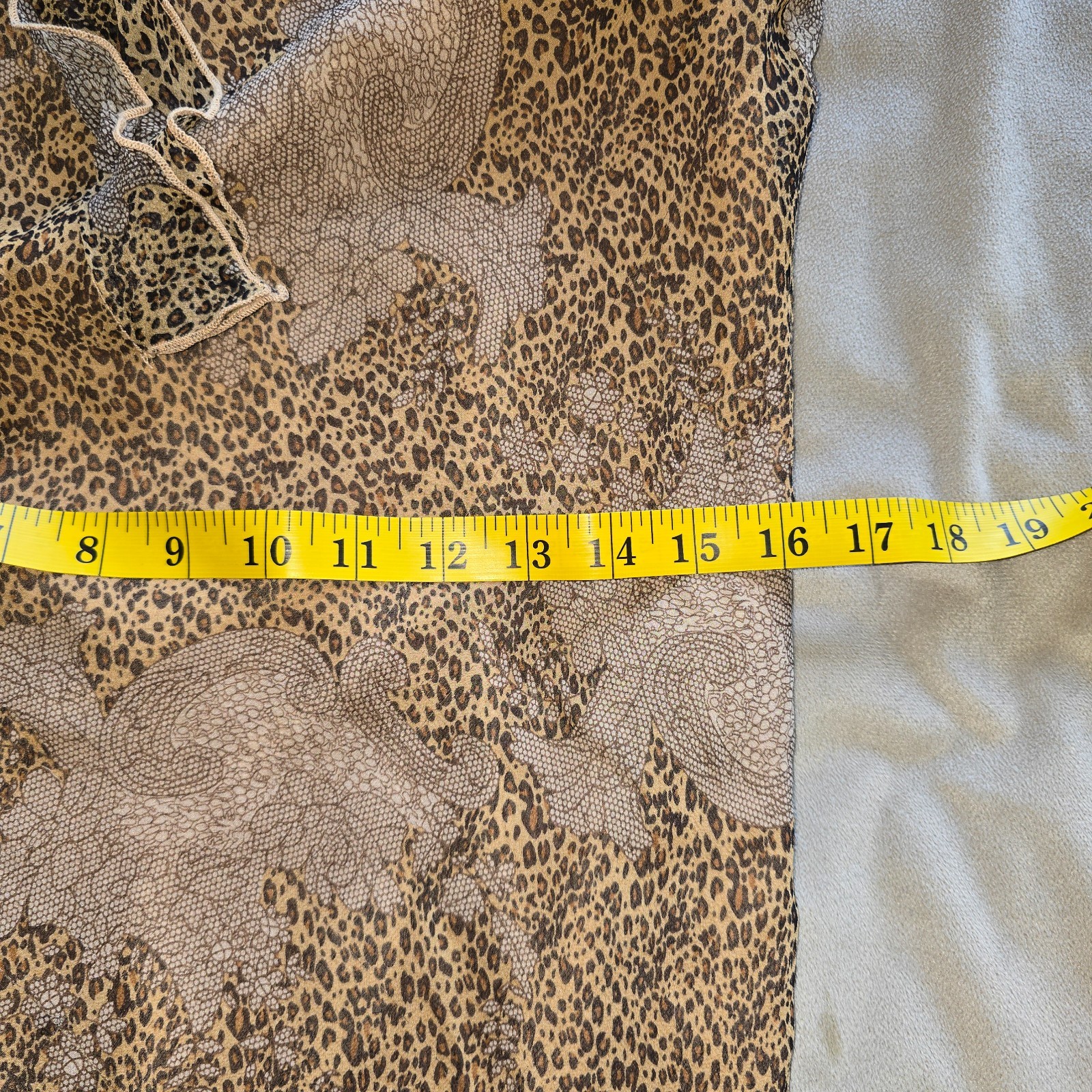 Vintage Lapis 90’s Large 100% Silk Leopard Animal Print Flowy V neck Dress Midi
