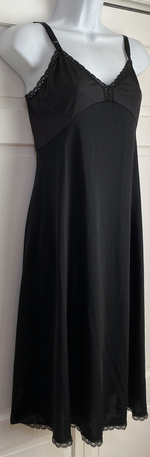 Vintage ShadowLine Women’s Black Full Slip Size 34 Tall – 34T SHIPS FREE