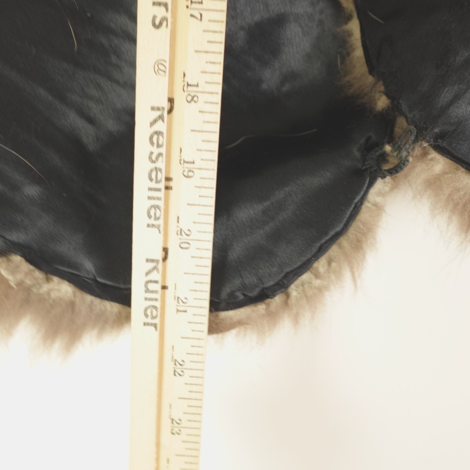 Vintage Raccoon Fur Cape Stole Sarian New York Real Fur Shoulder Wrap AS IS Tear