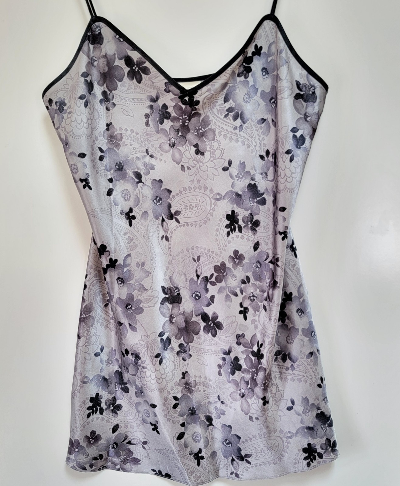 SECRET TREASURES~ Silvery Floral Shiny Satin Nylon Nightie/ Nightgown~Womens~ 2X
