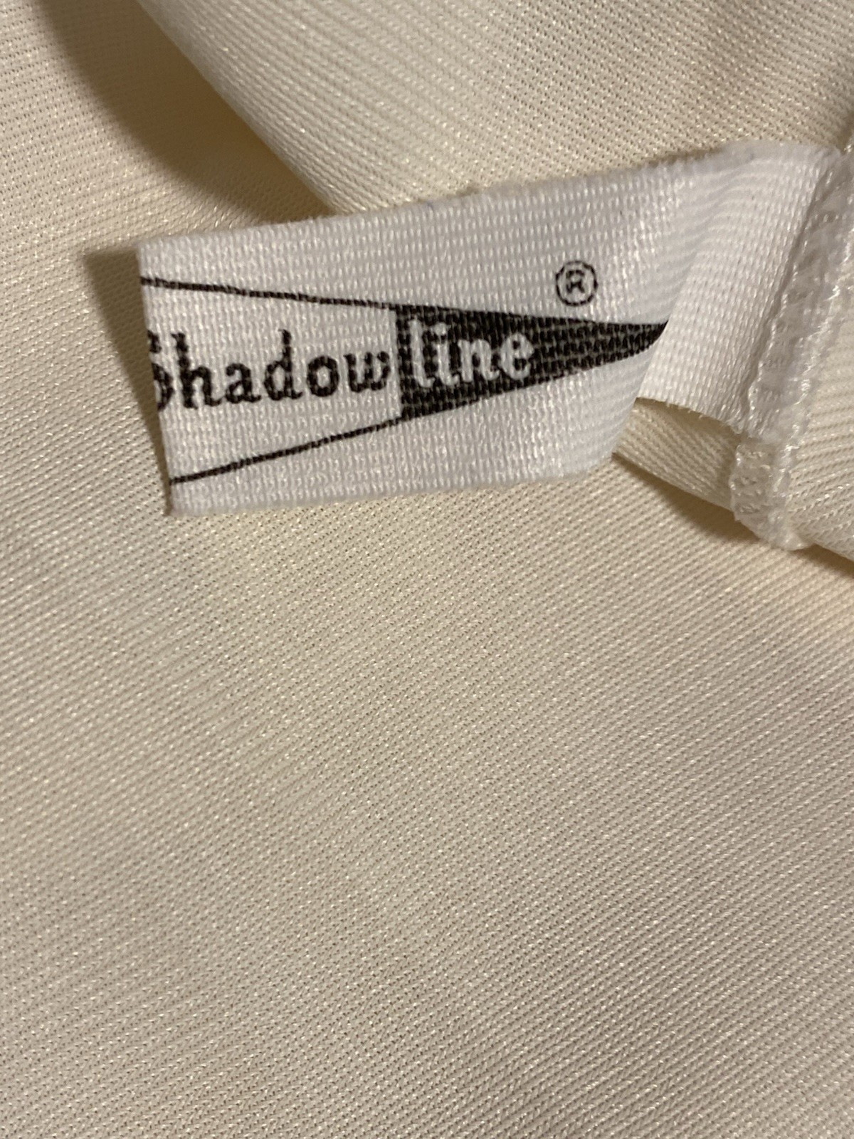 VTG 1960’s SHADOWLINE IVORY W/ SIMPLE LACE TRIM FULL SLIP SZ 32-TALL