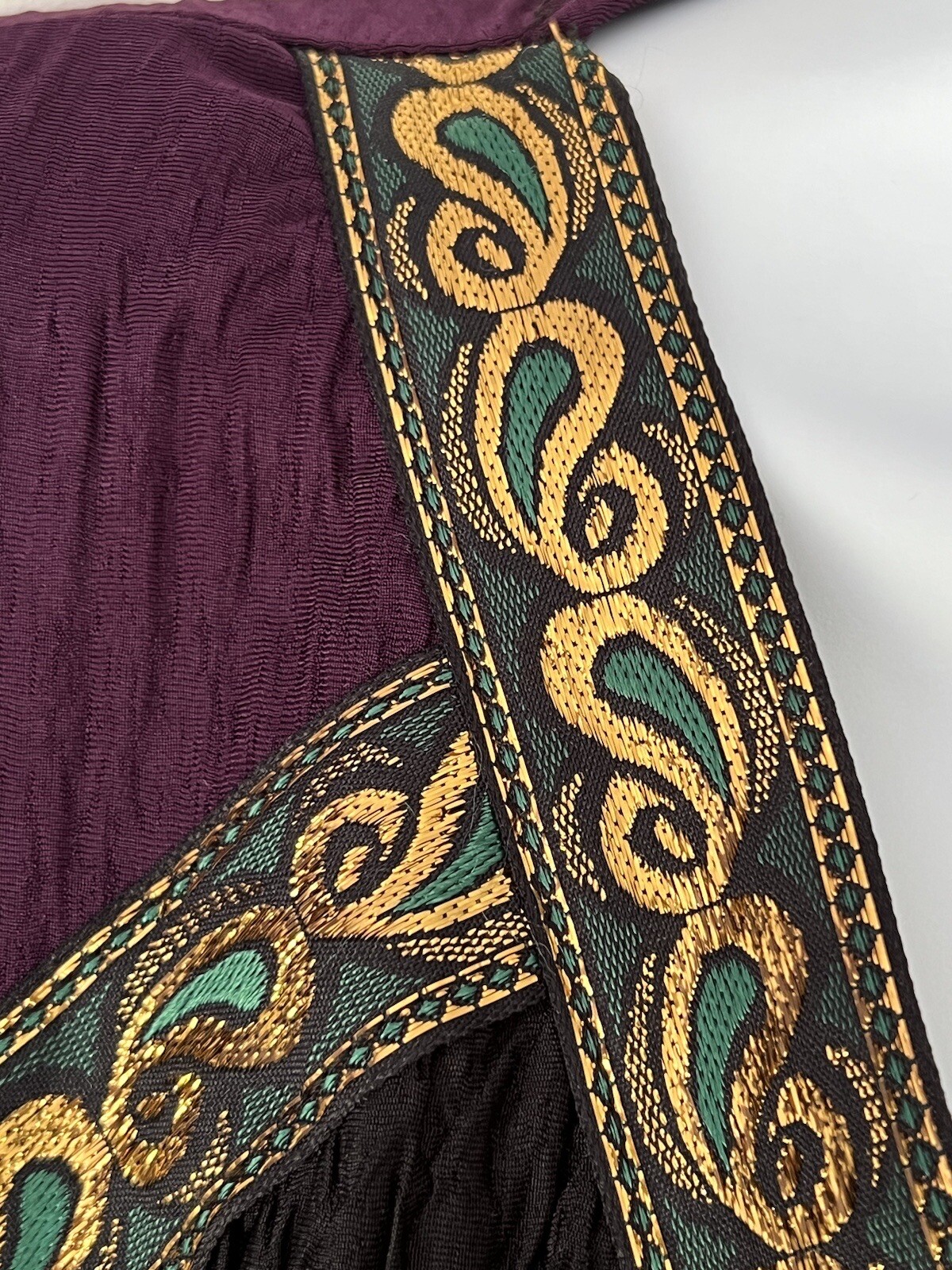 Avon Vintage Festive Caftan Women Size L/XL Black Purple Green And Gold Crinkle