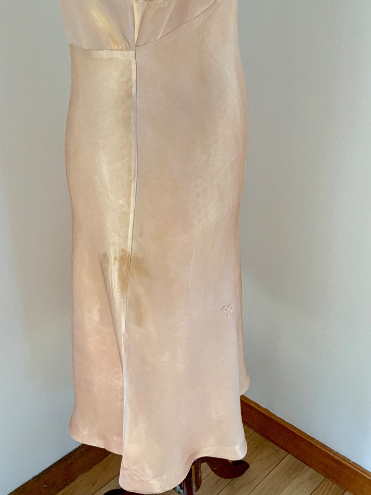 1940sVintage Hand-Dyed Satin Lace Slip Dress – Blush Peach with Satin Ribbon