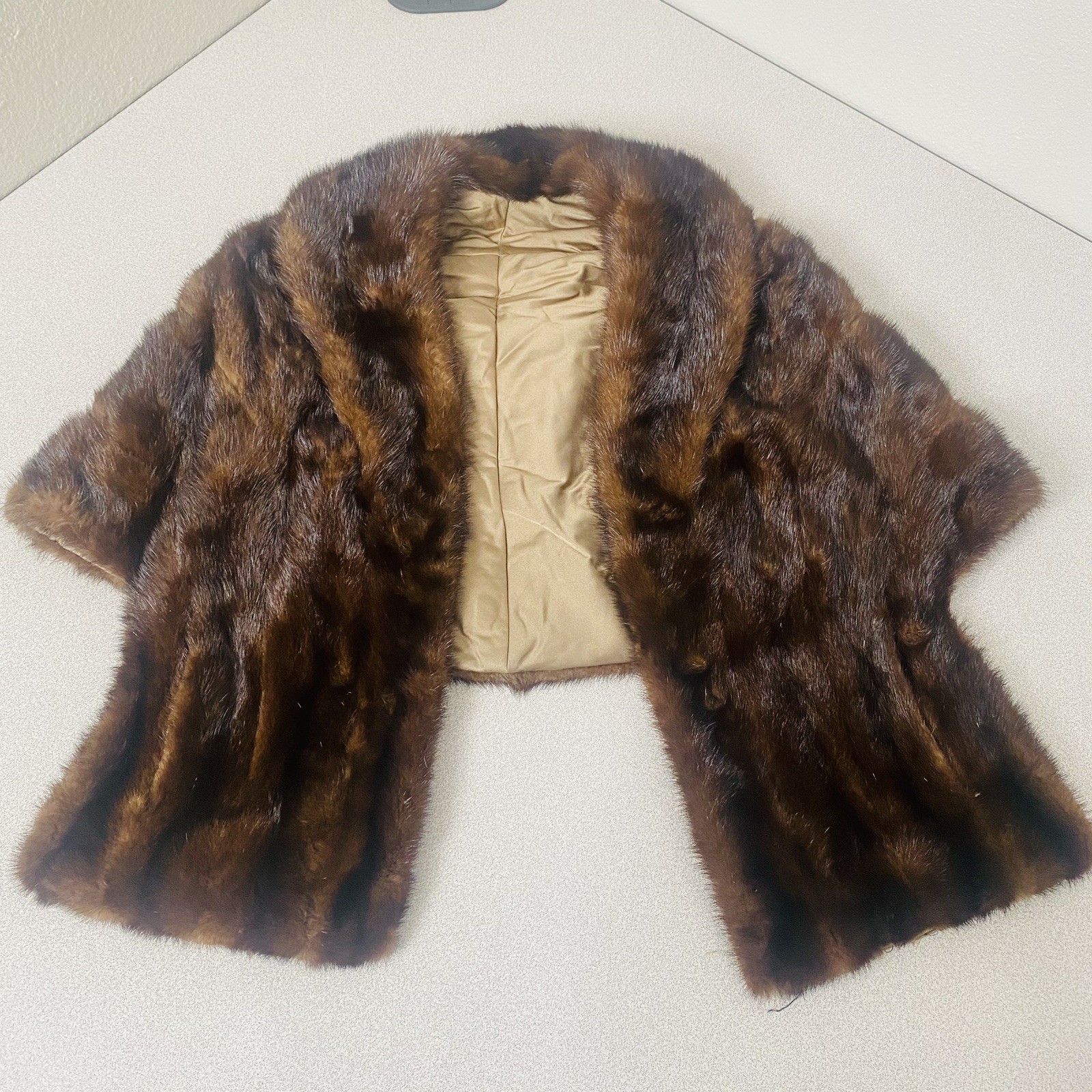 Vtg MINK Fur Stole Shawl Cape Capelet Mahogony Brown Couture Tails Pockets NICE