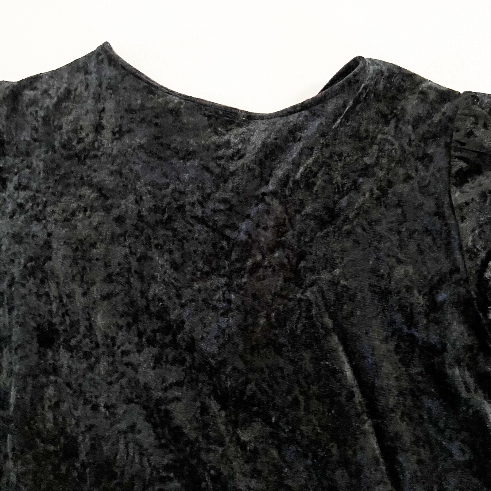 Vtg Appel Robe House Coat Blk Crushed Velvet Zip Quilted Chest Gold Pockets Sz L