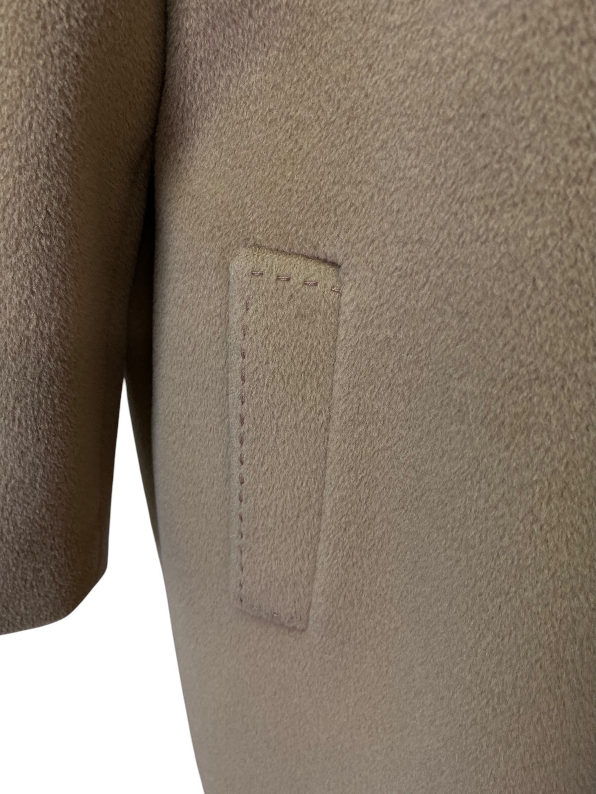 Women’s 80’s Vintage Classic Camel hued coat in wool and cashmere | Size EU 38