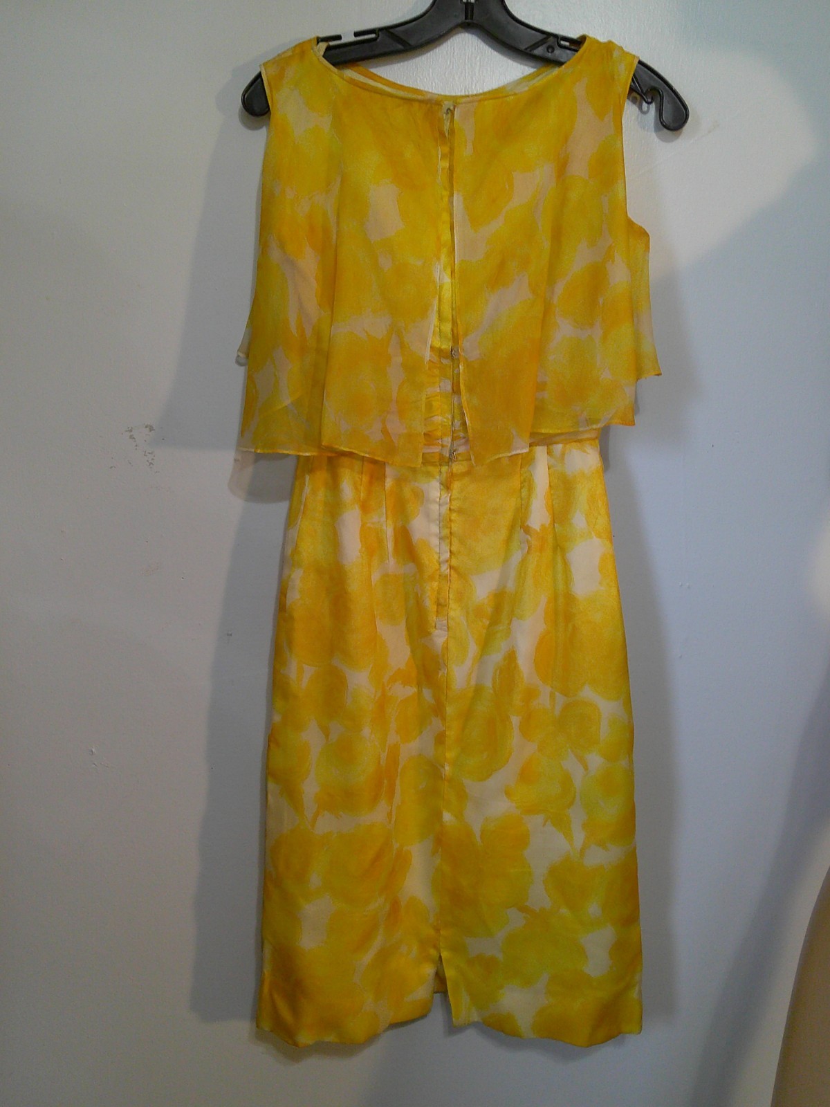 Vtg 60’s Yellow Rose Print Chiffon Wiggle Hourglass Bombshell Cocktail Dress XXS