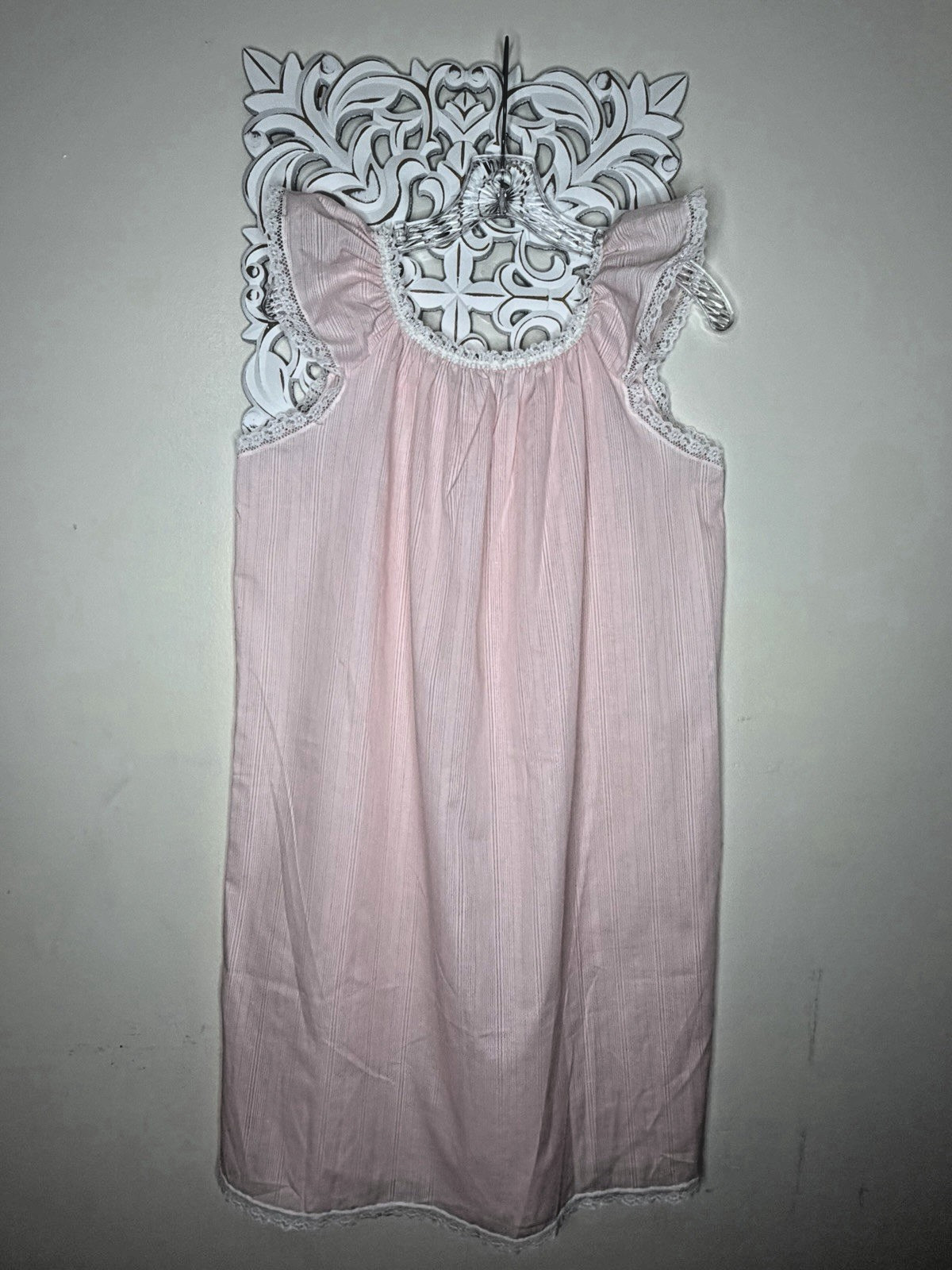 Vintage 80s Glencraft Pink Nightgown sz M V-Neck Sleeveless Lace Trim ILGWU USA