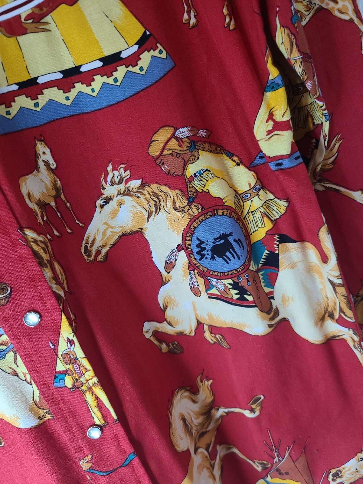 VTG Caravan Western Apparel Native novelty print Shirt, Rare retro indigenous M