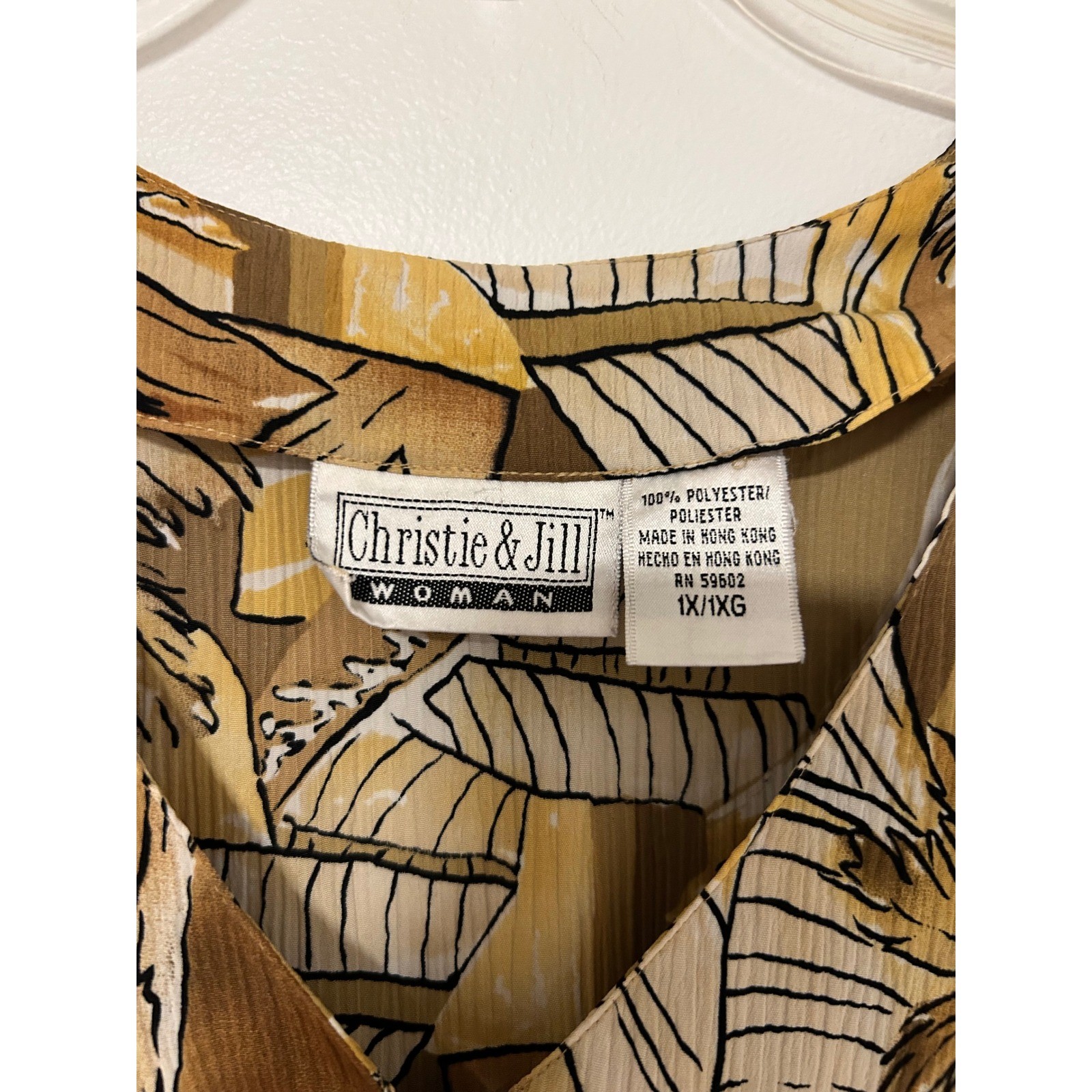 Christie & Jill Woman Vintage Tropical Button Down Blouse Mustard Brown 1X