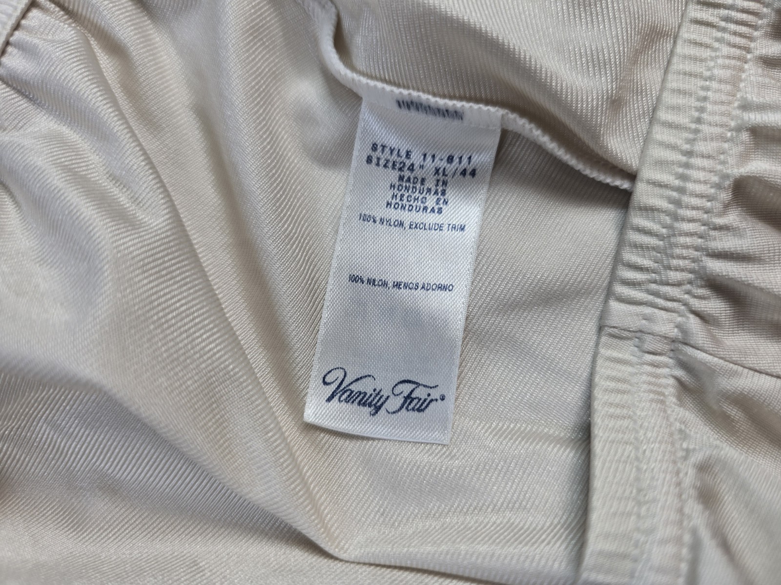 Vanity Fair 24″ XL Comfort Slip Stretch Lace Knee Nylon USA Beige Tan Skirt READ