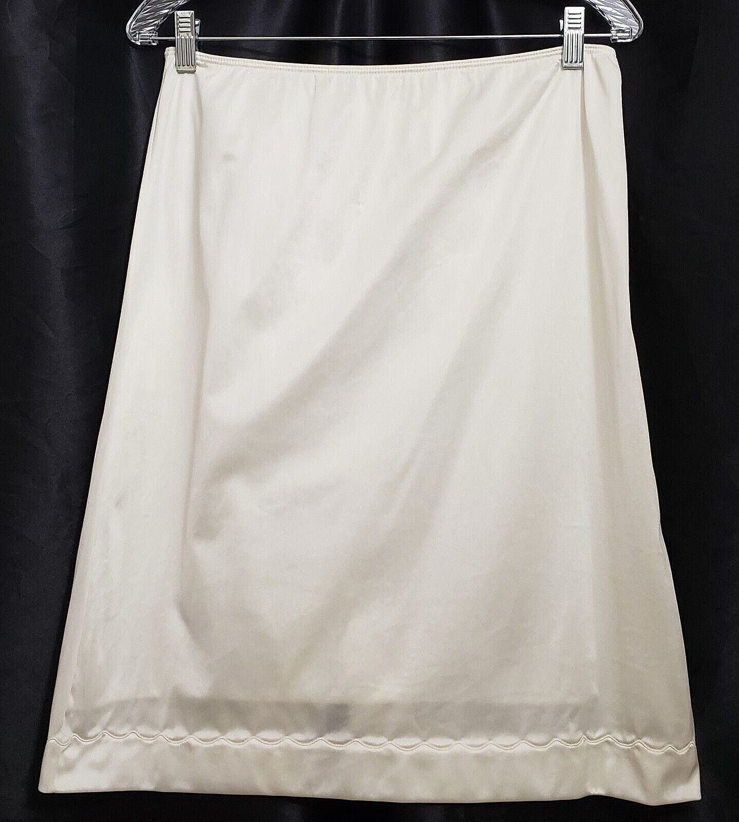VTG Movie Star White Half Slip Medium Made in USA Back Slit Topstitch Straight