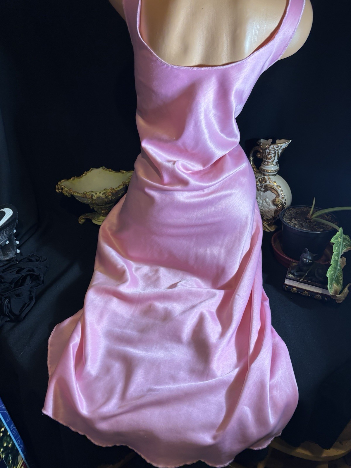 Vtg Satin Soft Pink Anastasia w Strips in gown Nightgown Negligee Gown w Lace