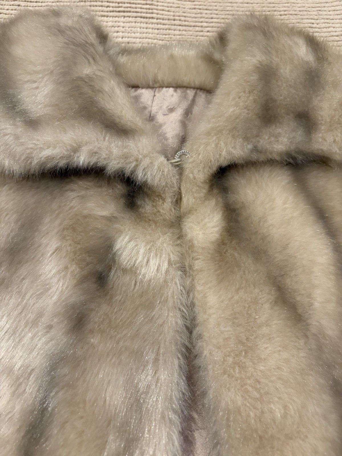 Vintage Regina Glenara By Glenoit Faux Fur Cape. Brown. Excellent Condition