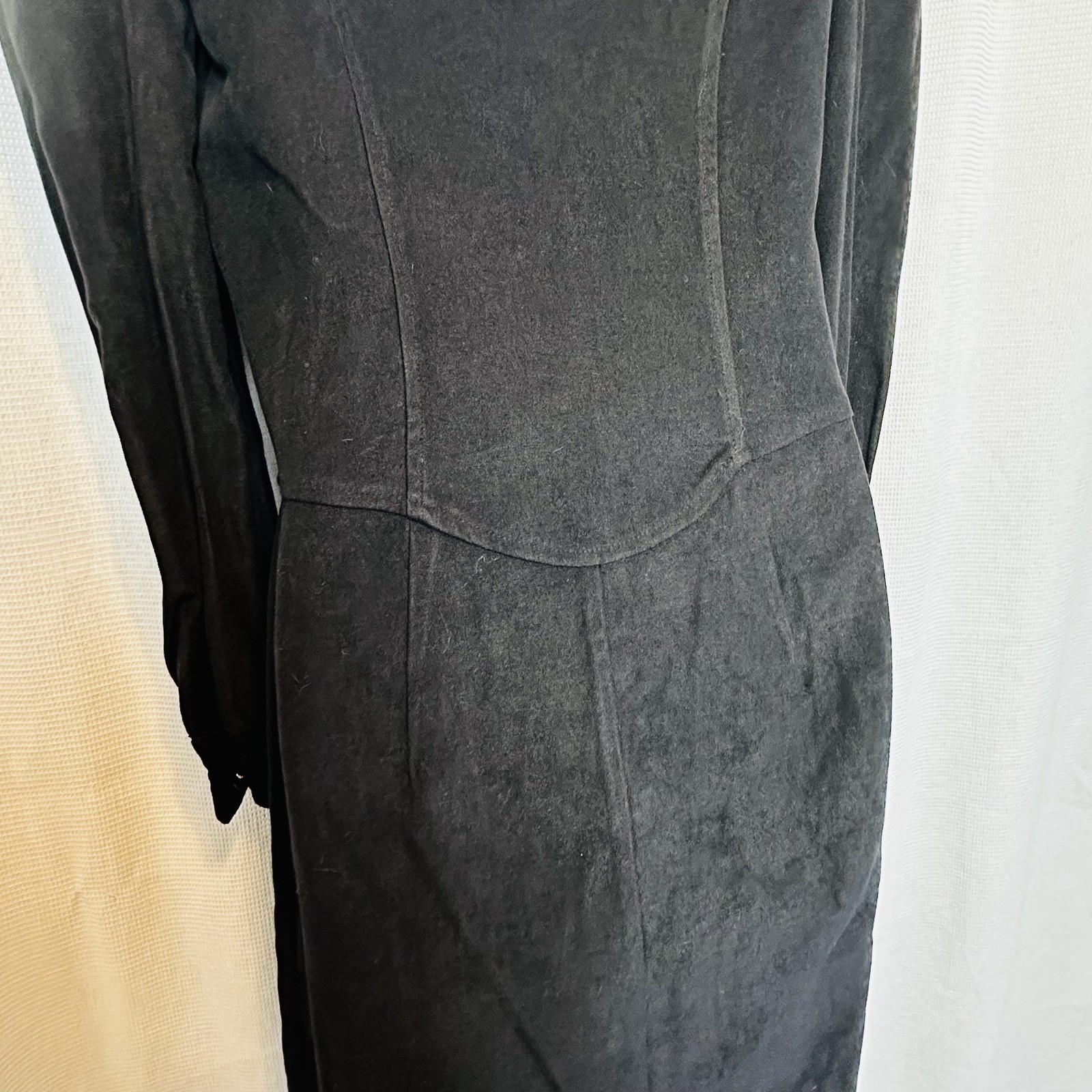 Betsey Johnson Vintage Black Long Sleeve Button up Maxi Dress Size 8 Gorgeous!