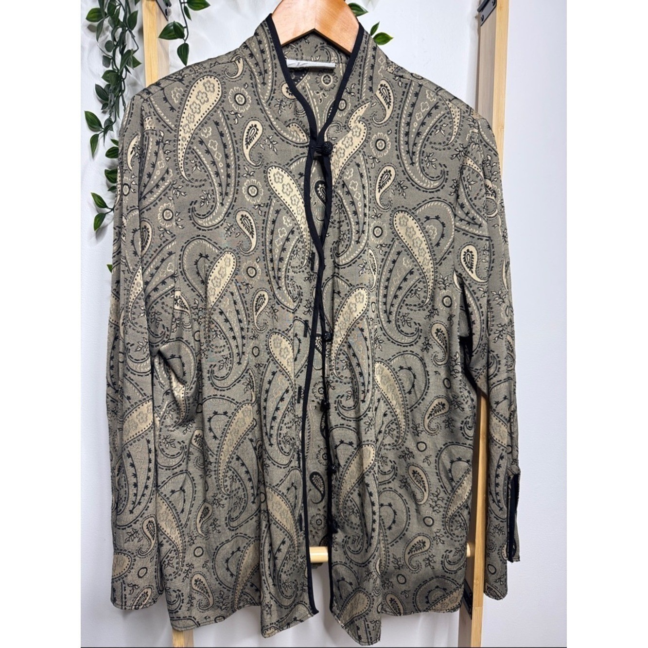 VTG Paisley Olive Green Button Front Shirt Jacket XL Black Trim Boho Gallerycore
