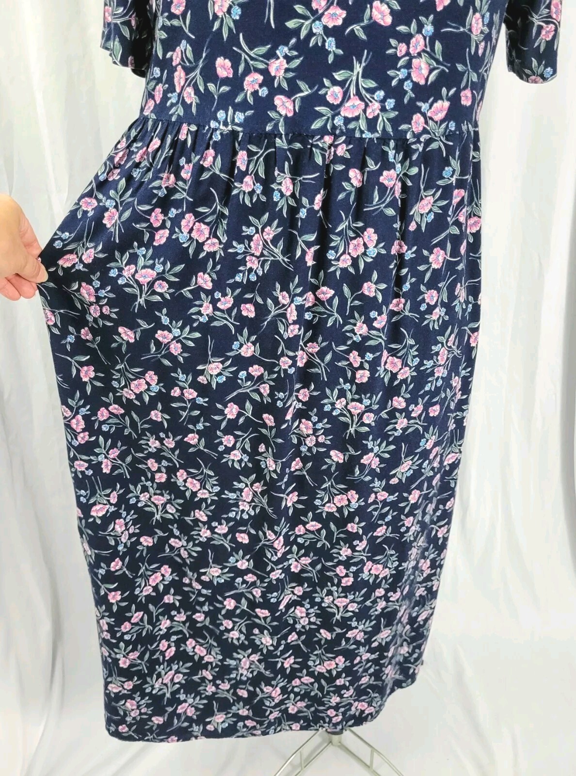 Vtg Ulterior Motives Navy Blue Floral Dress w Raised Waistline & Collar Size M
