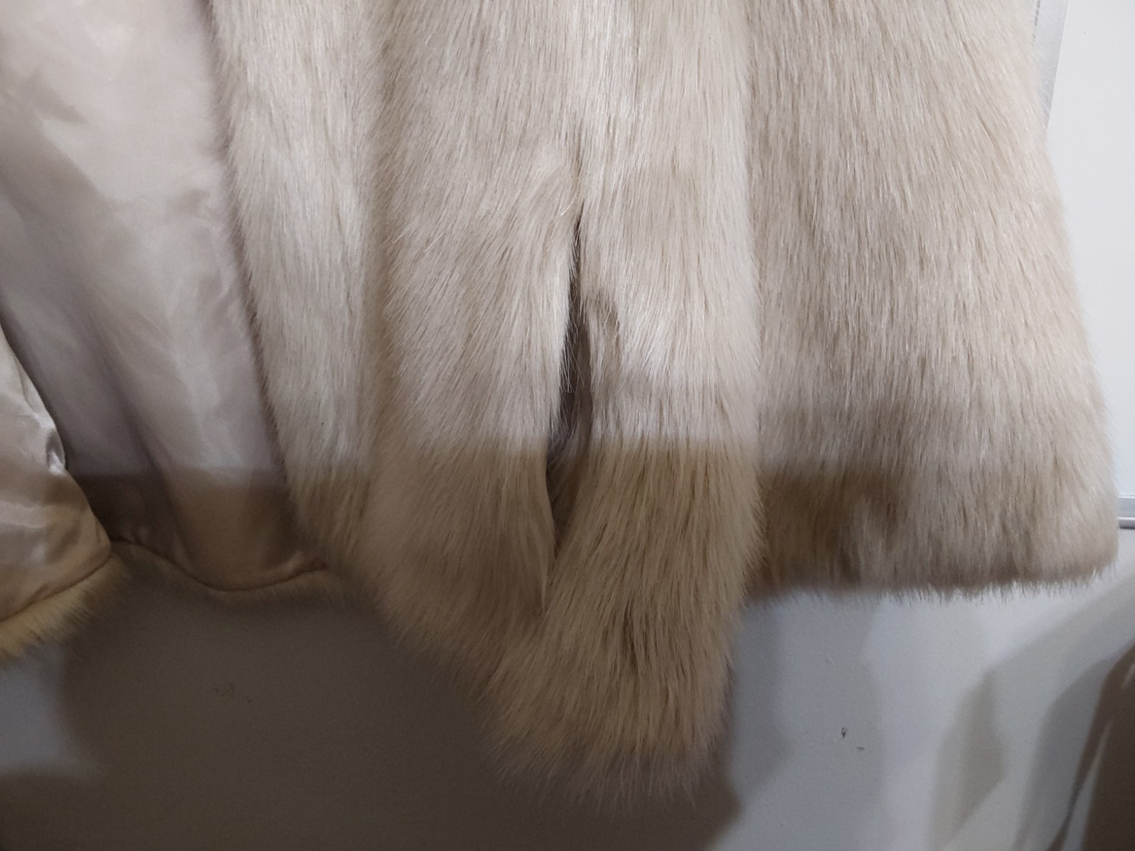 Stylus Faux Fur Elegant Hip Length Coat Cream Long Pile Size XL Casual Wear