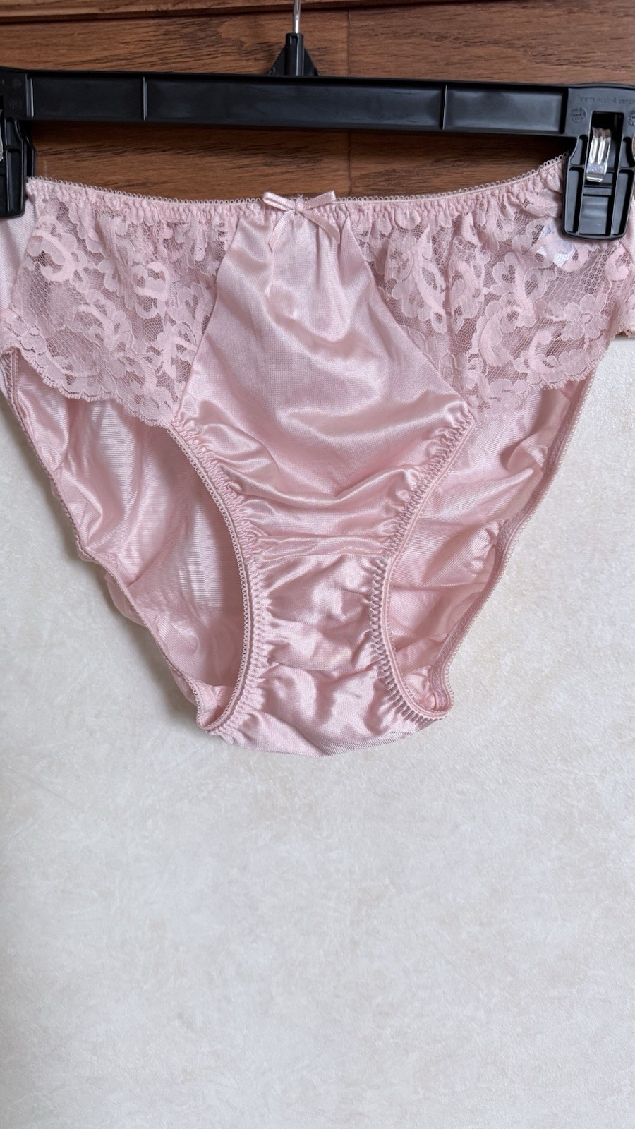 Maidenform Sweet Nothings 6 M Bikini All Antron III Nylon Shiny Satin Lace USA