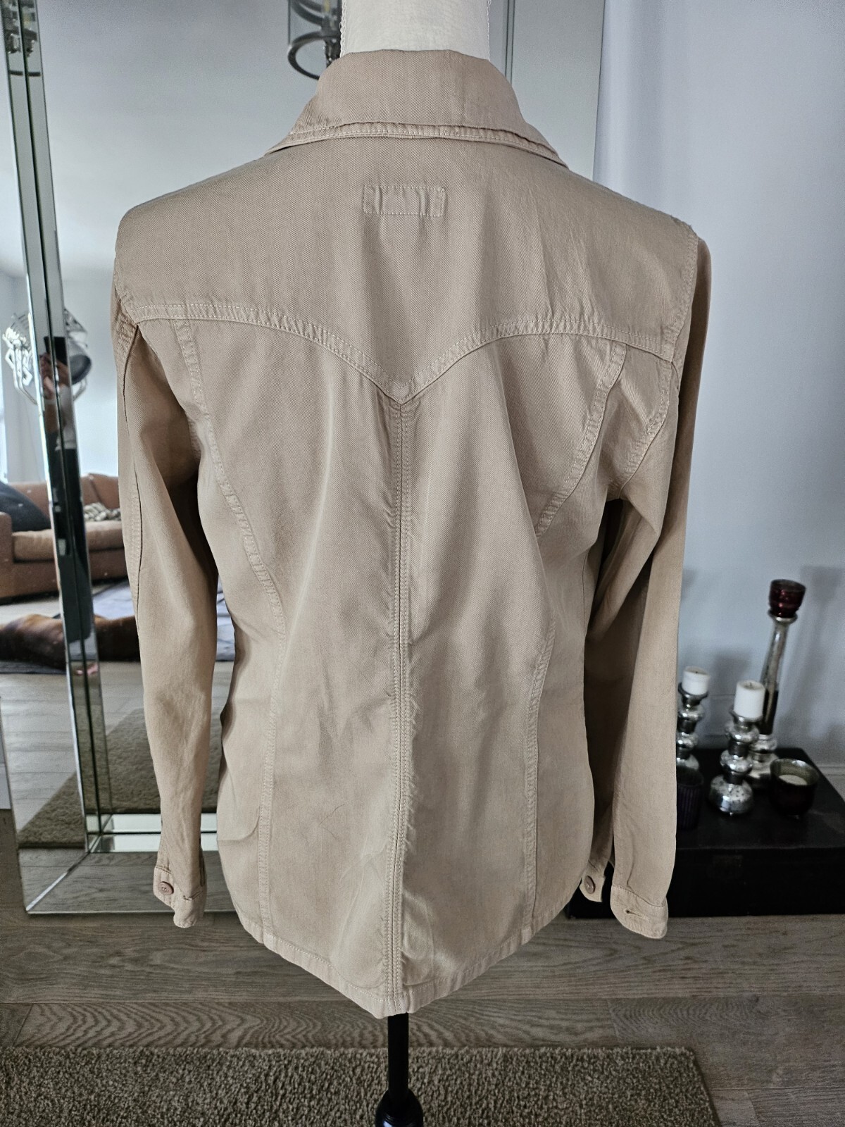 Vtg Democracy L Sleeve Button Down Beige Shirt Dagger Collar Small
