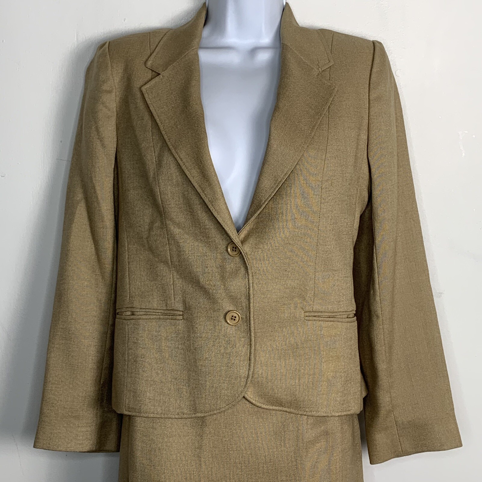 Larry Levine Womens Skirt Suit sz 10 Tan Blazer Pencil Classic Workwear VINTAGE