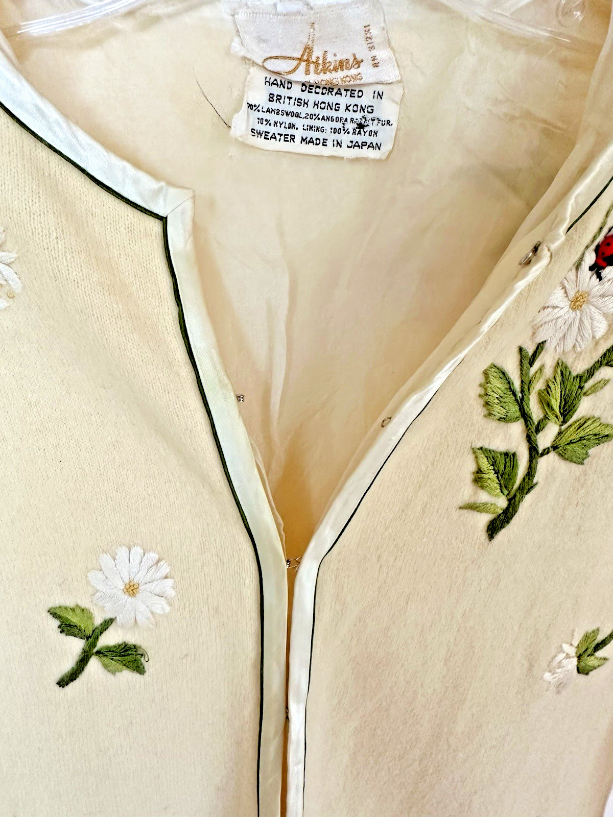 Vintage 1960’s Women’s Angora/Lambs Wool Cardigan By Atkins Hong Kong SMALL s40