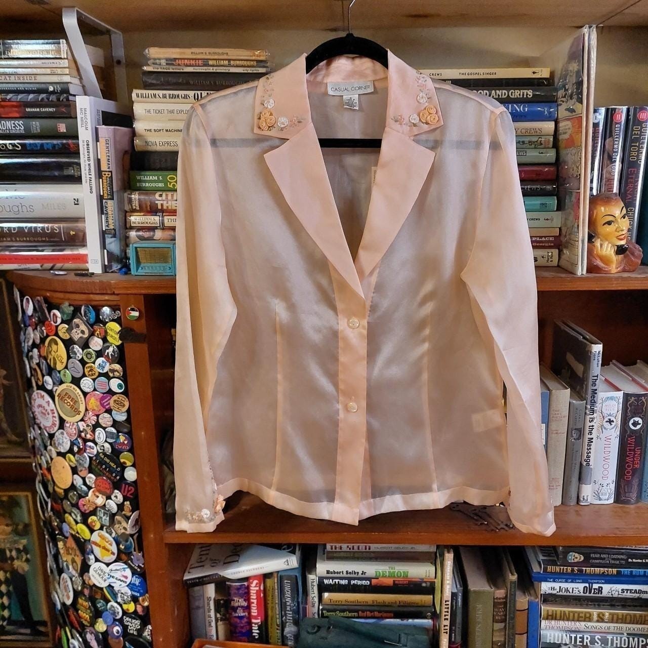 Vintage 100% silk baby pink jacket style top with floral details