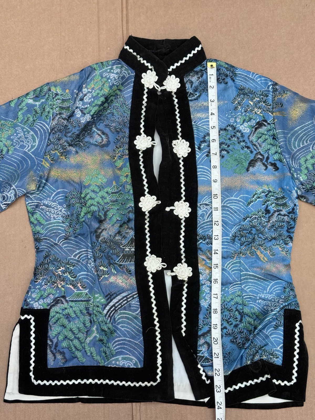 Vtg Peace Made Nippon 日本 Silver Brocade Jacket Black Velvet Trim Medium