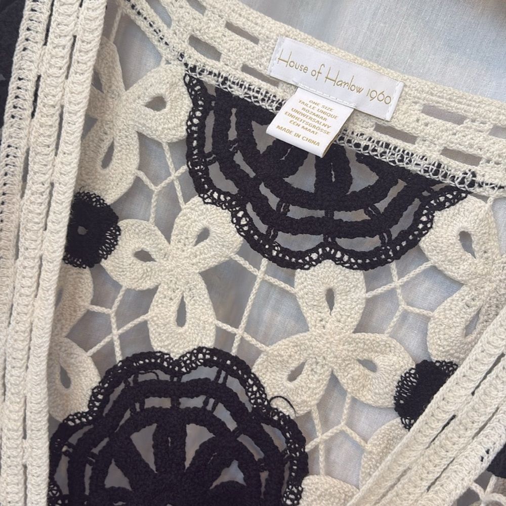 EUC House of Harlow 1960 Black & White Crochet Floral Vest – One size