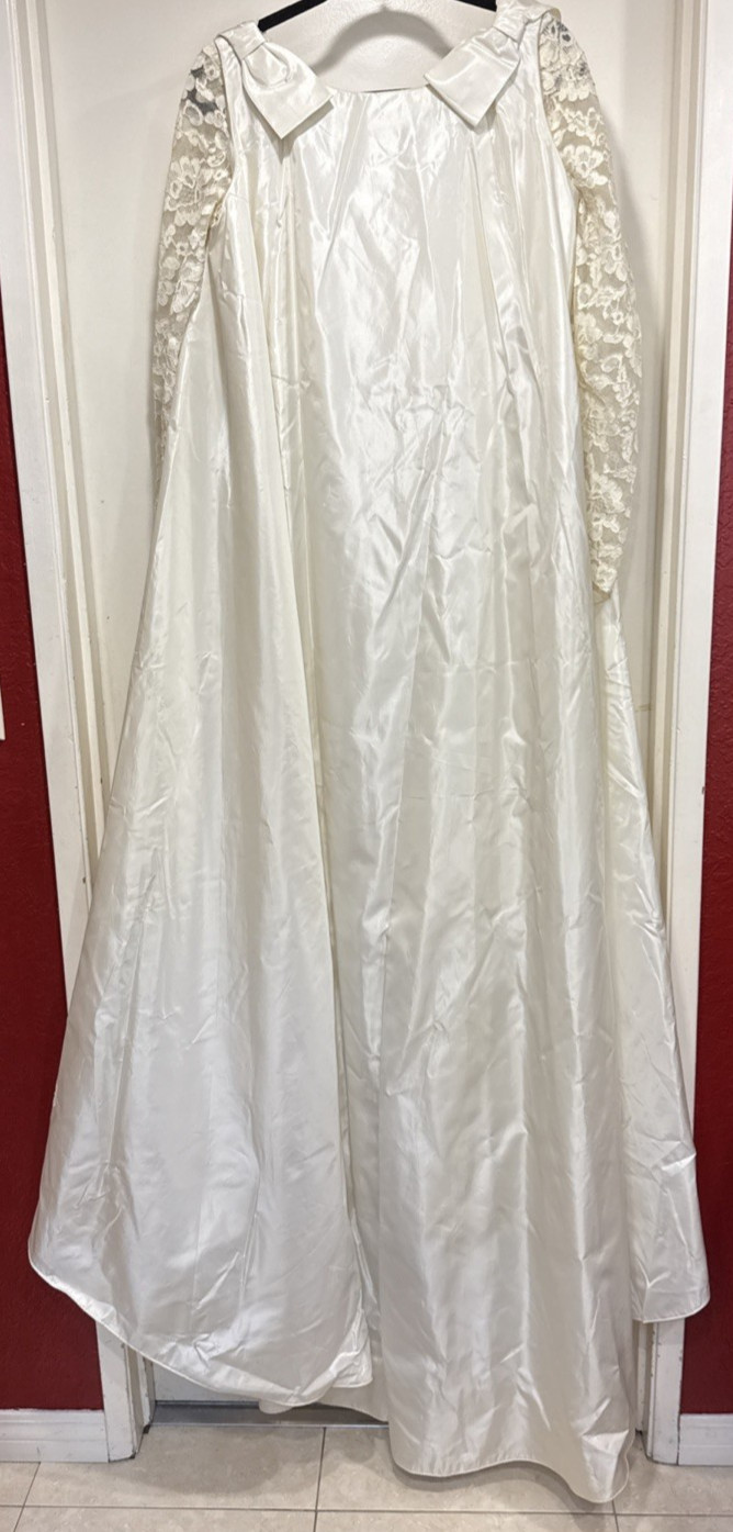 ***ANTIQUE/VINTAGE 1967 Lace Sheath LS Wedding Dress w/Satin Cape Sz 5/6 L@@K***
