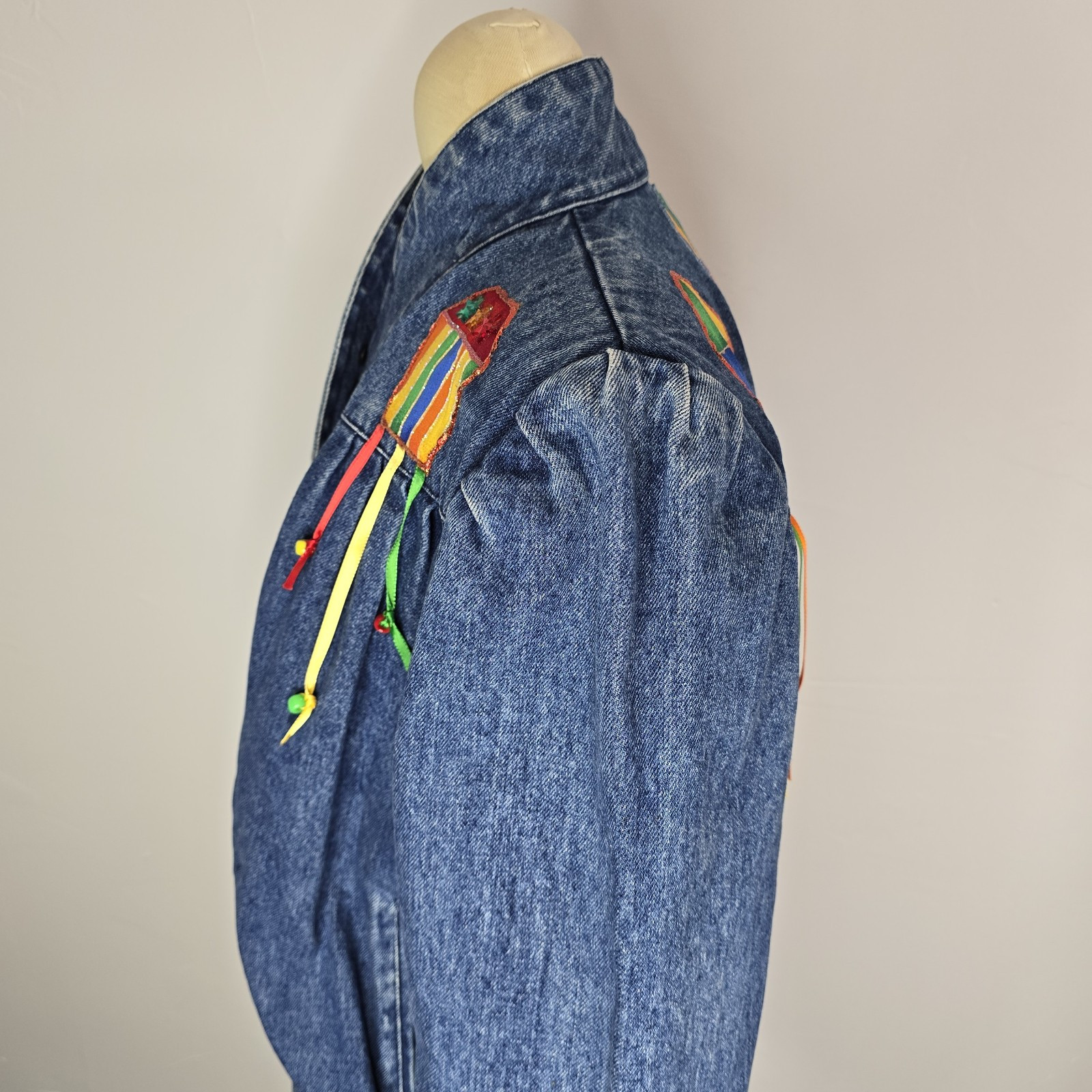 Bramble Lane Vintage Denim Jacket Sz Medium hot air Balloon applique puff paint