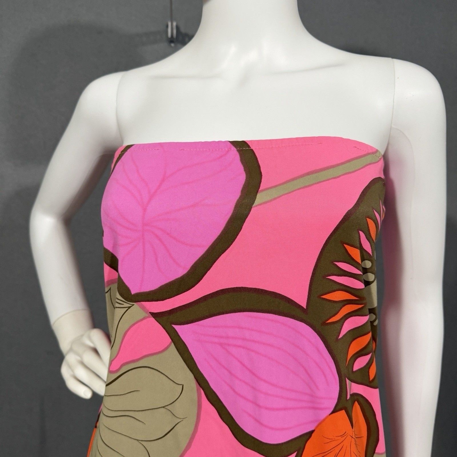 Vintage 1960’s Elisabeth Stewart Side Slit Vibrant Pink Skirt Mid Century Print