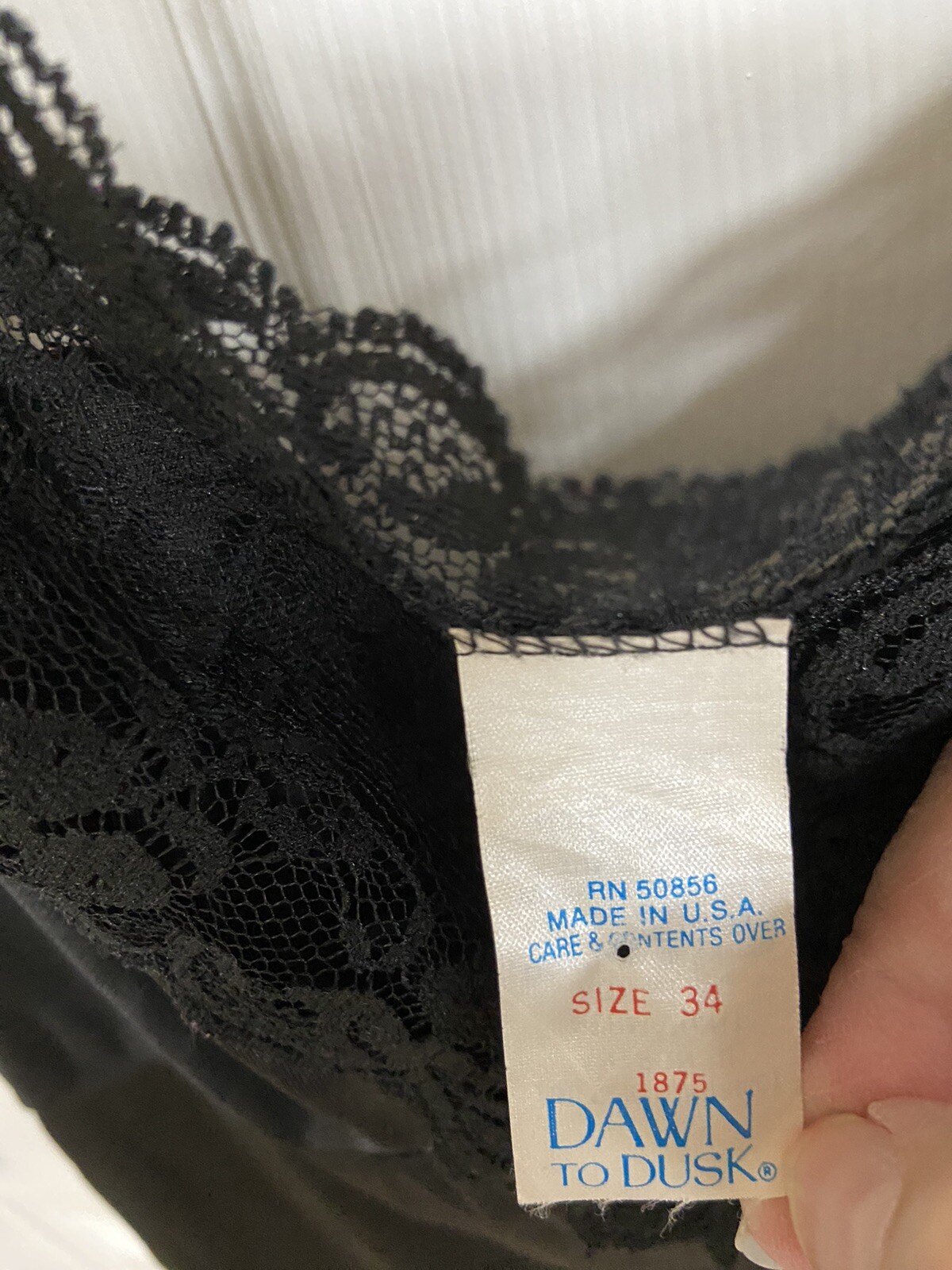 DAWN to DUSK BLACK SIZE 34 FULL SLIP STYLE 1875 Lacey Sexy Vintage