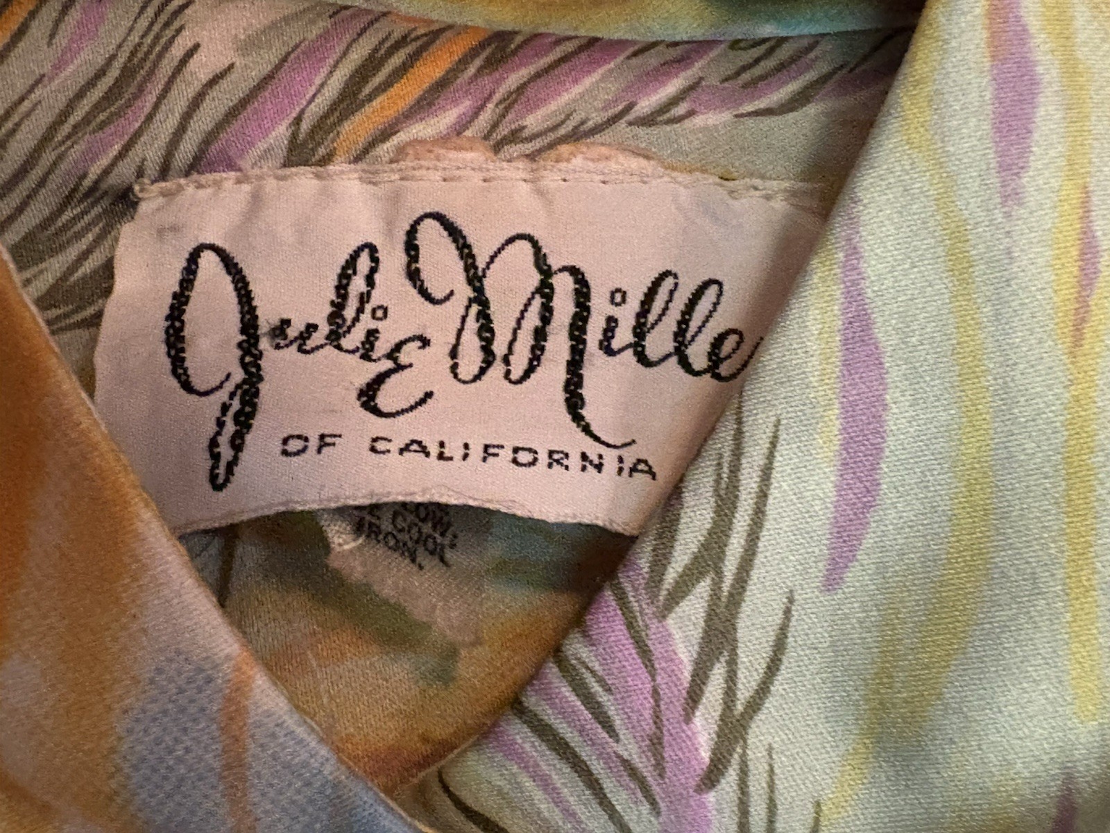 Vintage 1960s Julie Miller California Blouse Nehru Collar Covered Buttons Small