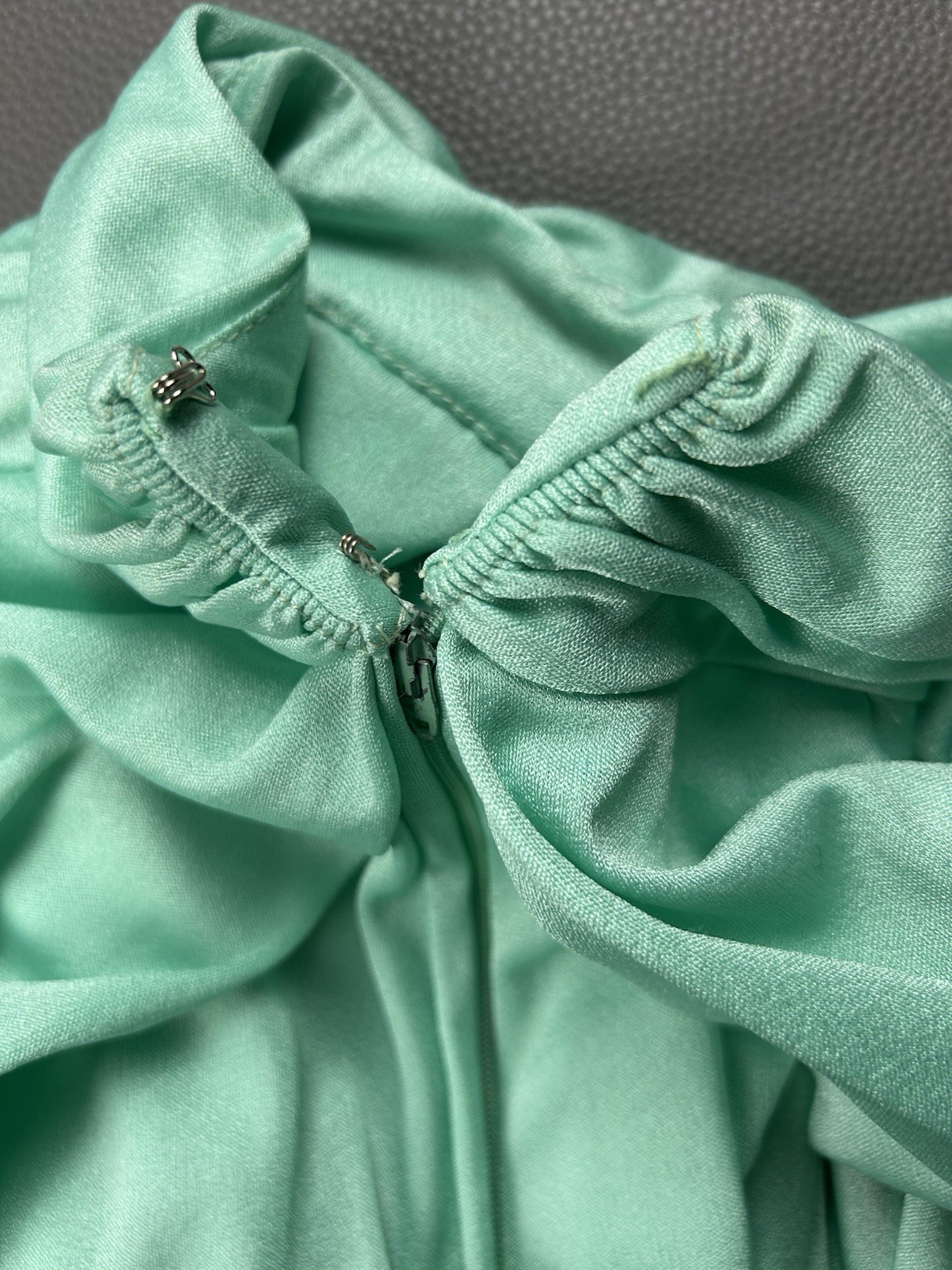 Vintage 1970s Mint Green Dolman Sleeve Maxi Dress Greek Goddess Flowy Size 12