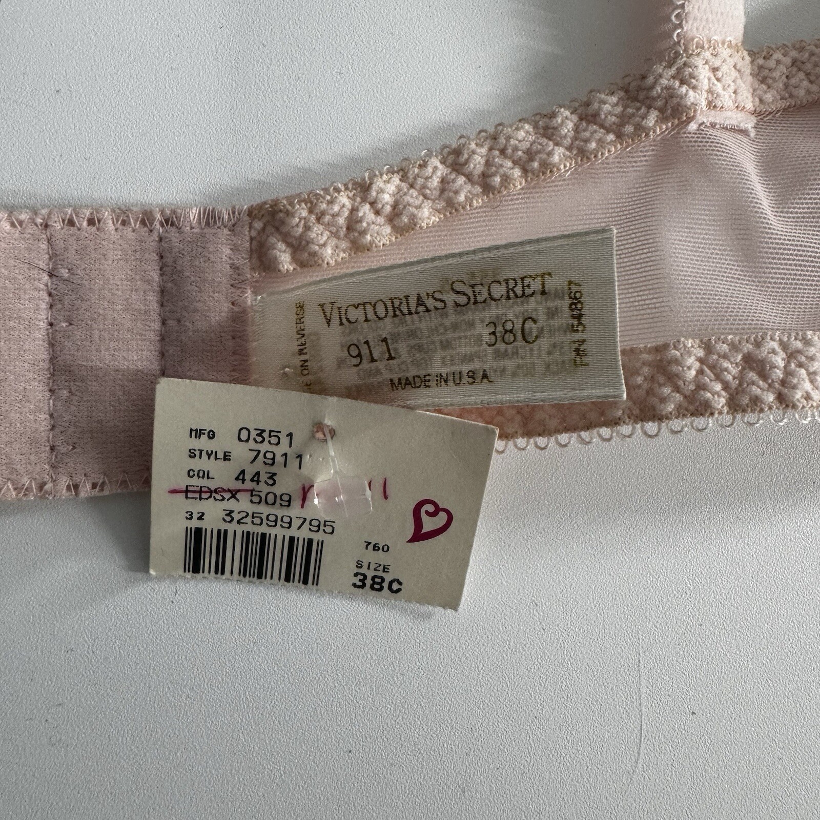 New Victoria’s Secret Satin Second Skin Bra Panty Set Size 38C Thong Large Vtg