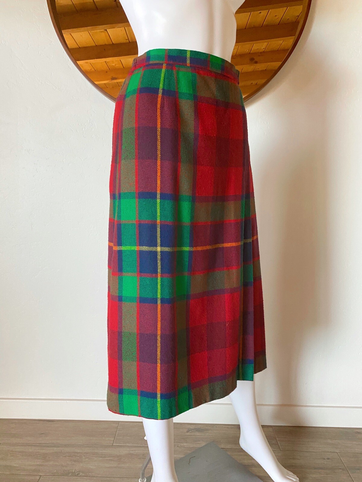 VTG 80’S HABERDASHERY PLAID SKIRT WOOL FRONT PLEAT SIDE ZIP BUCKLE FITS 26-28″W