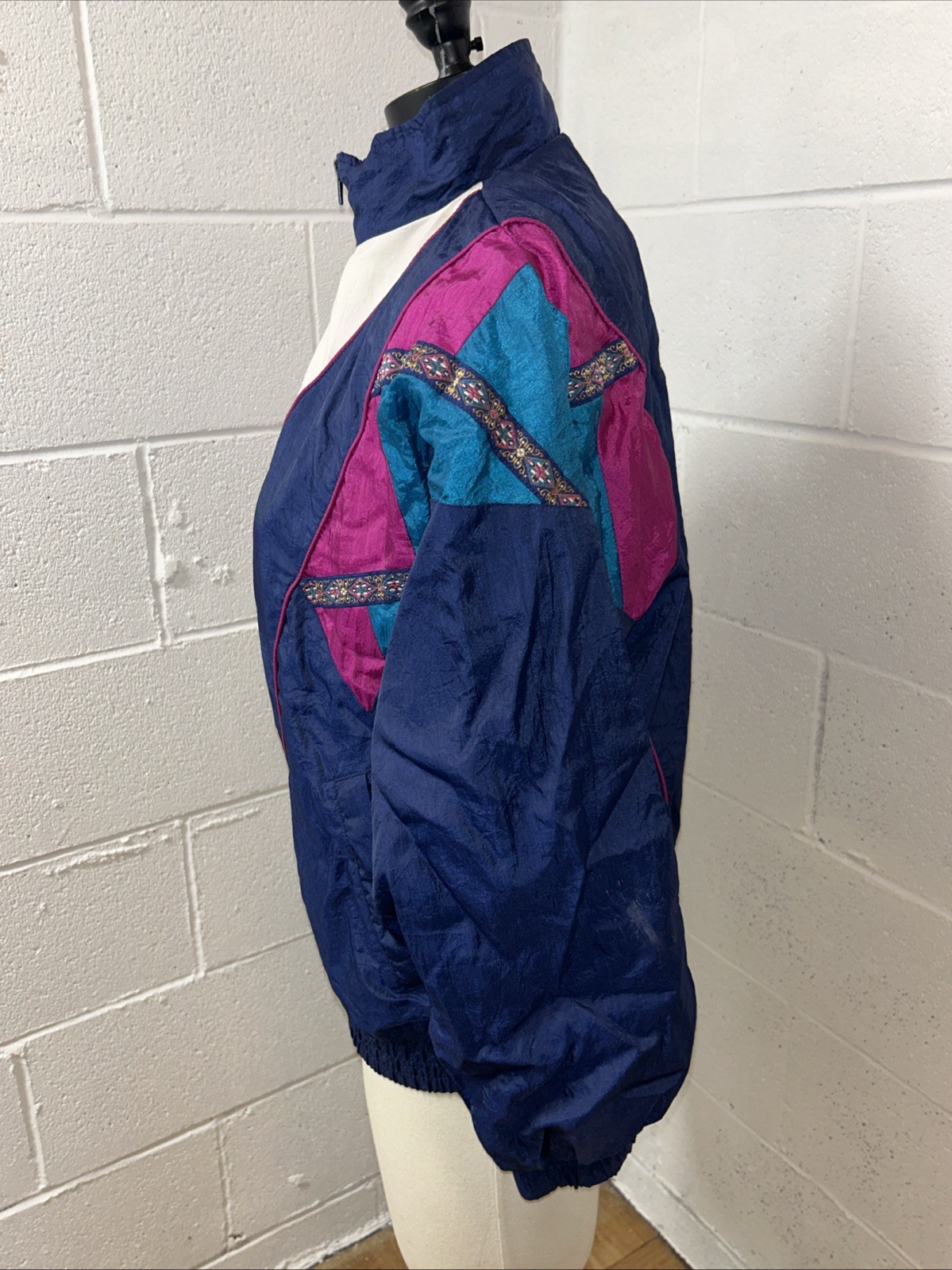 VTG 80S Polyester Windbreaker Size Medium Just For Petites Purple Color Block A2