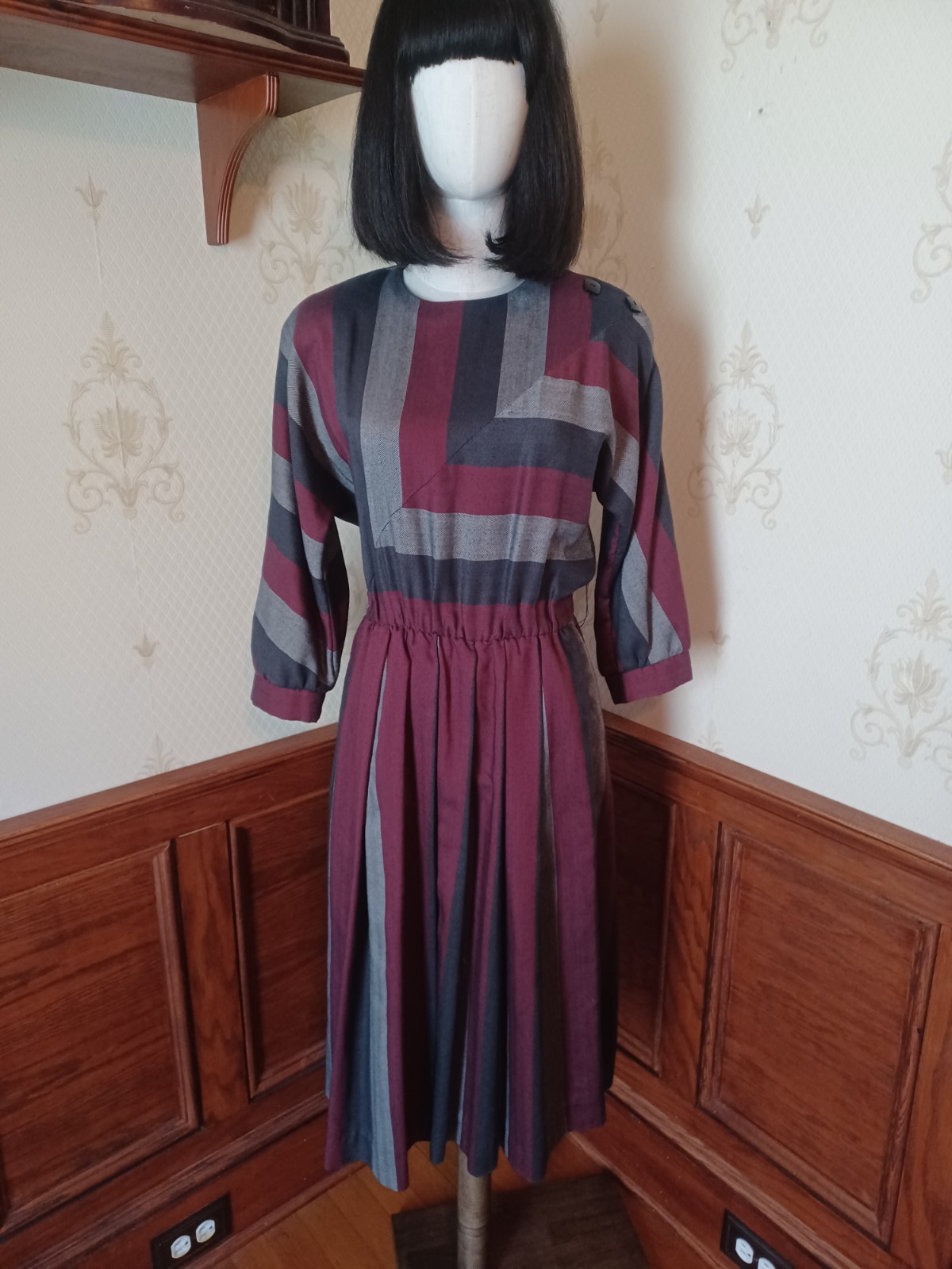 Vintage 1980s Starlo Brand New Wave/Academia Checkered Grey/Burgundy Midi Dress