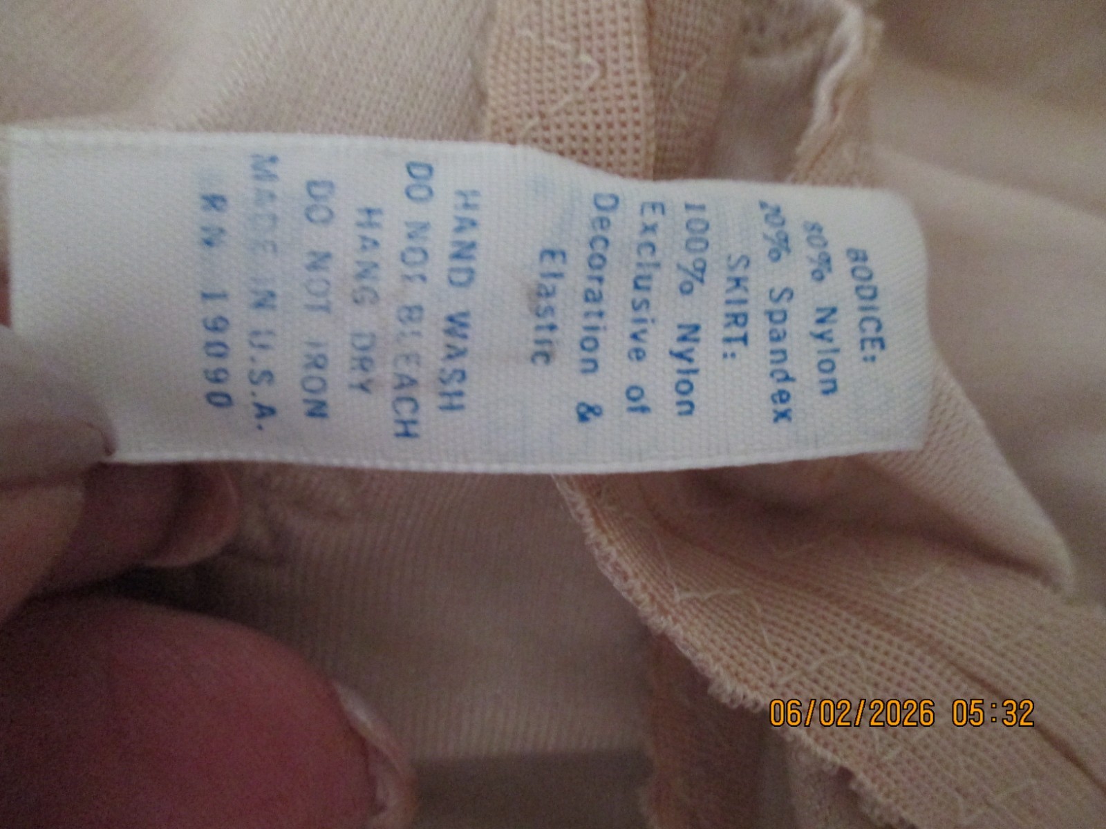 Vintage 70s Olga No Seam Bodysilk Slip Dress 36B Lingerie Blush Nude USA